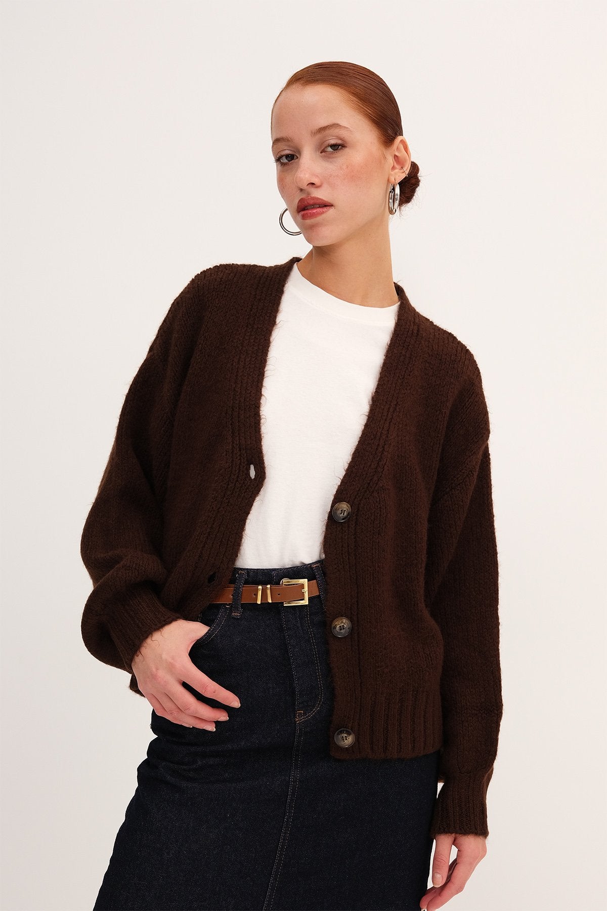 Brown_Buttoned-Knit-Cardigan-addax