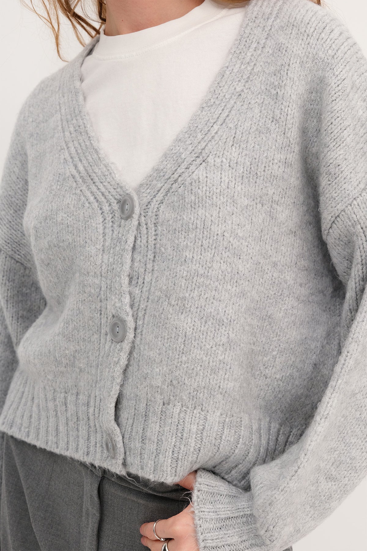 Light-Grey_Buttoned-Knit-Cardigan-addax