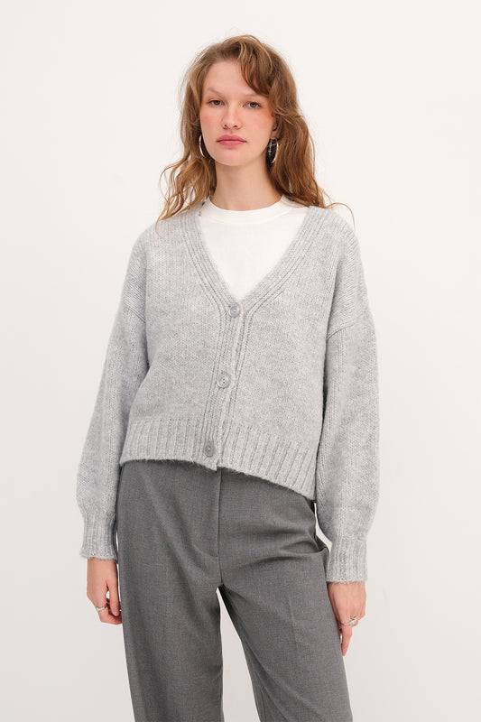 Light-Grey_Buttoned-Knit-Cardigan-addax