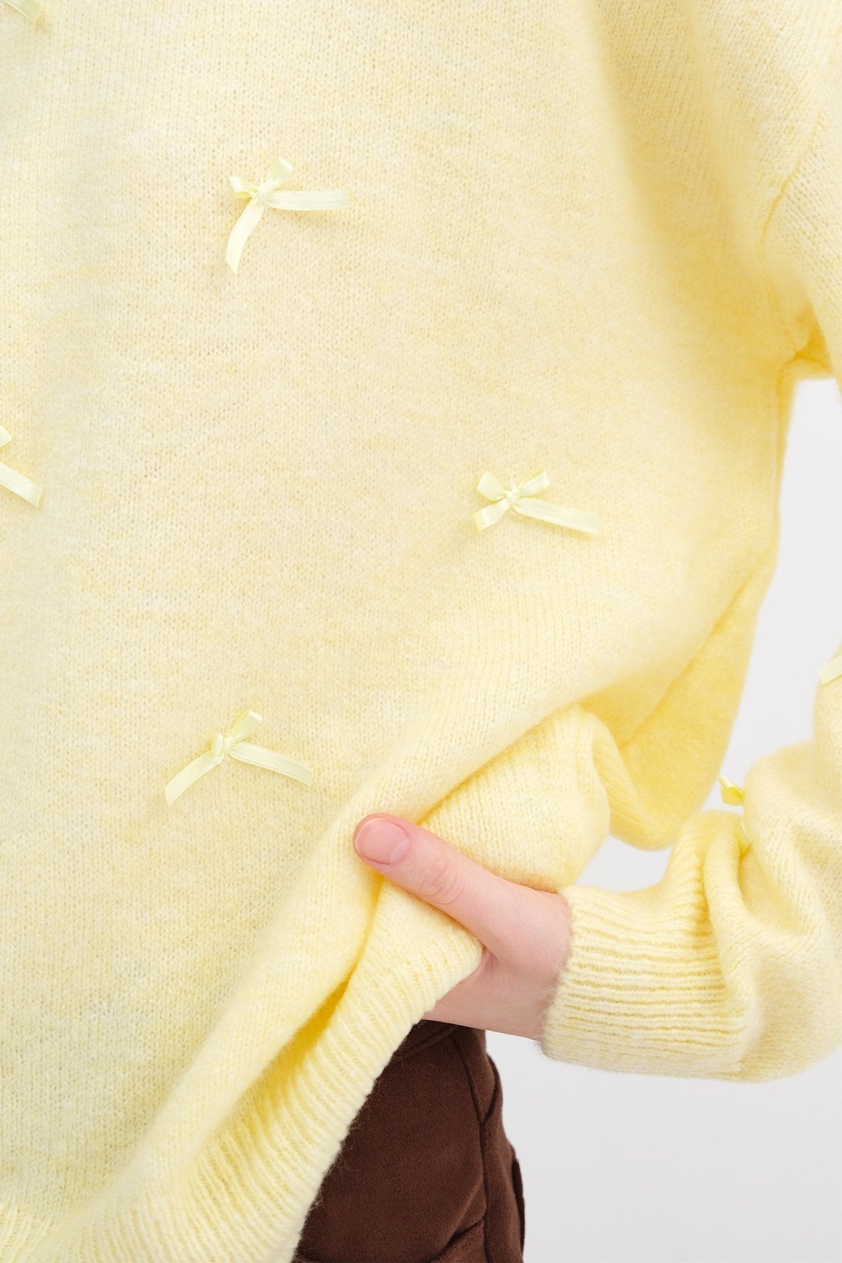 Yellow_Bow-Knit-Sweater-addax