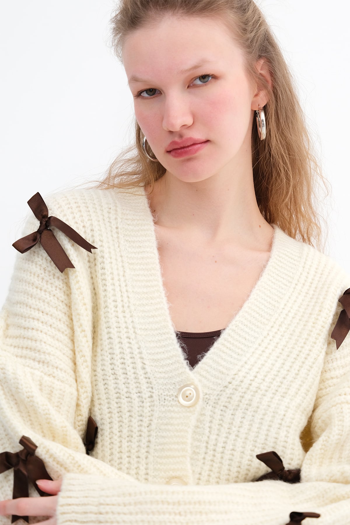 Stone_Bow-Detailed-Knit-Cardigan-addax