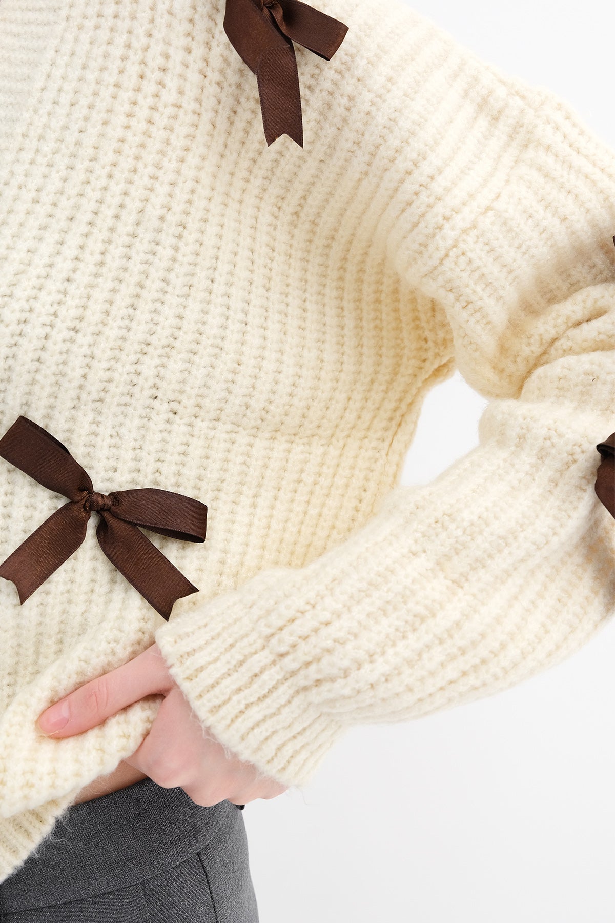 Stone_Bow-Detailed-Knit-Cardigan-addax