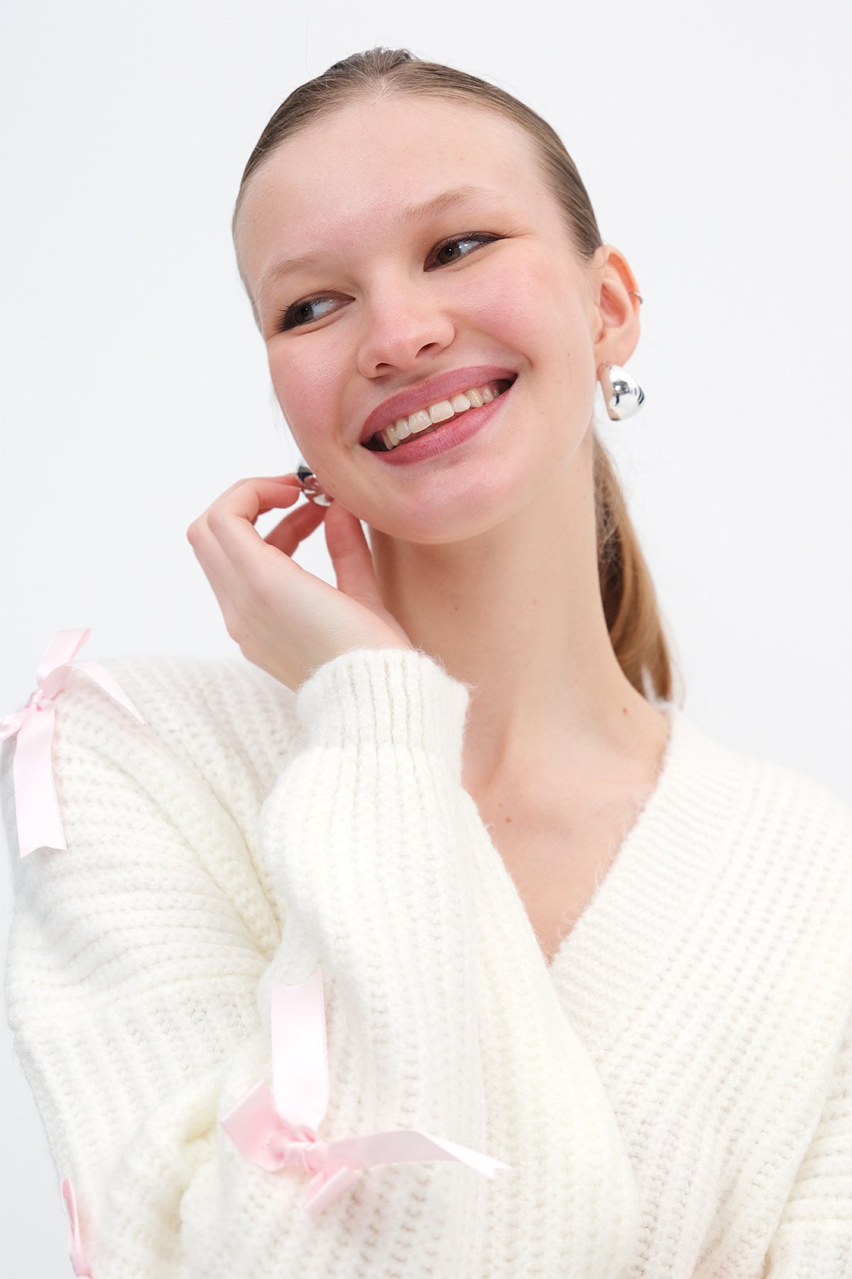 Ecru_Bow-Detailed-Knit-Cardigan-addax