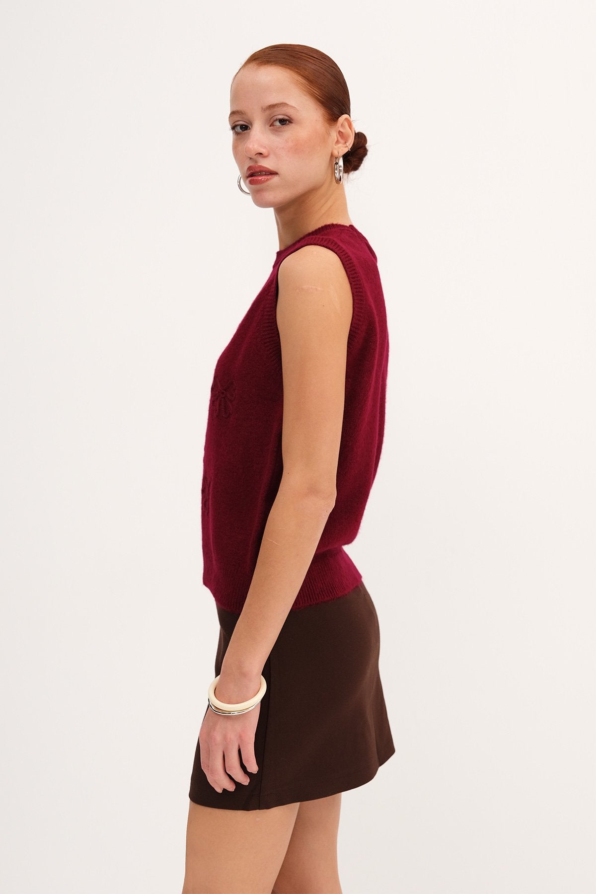 Burgundy_Crew-Neck-Patterned-Sweater-Vest-addax