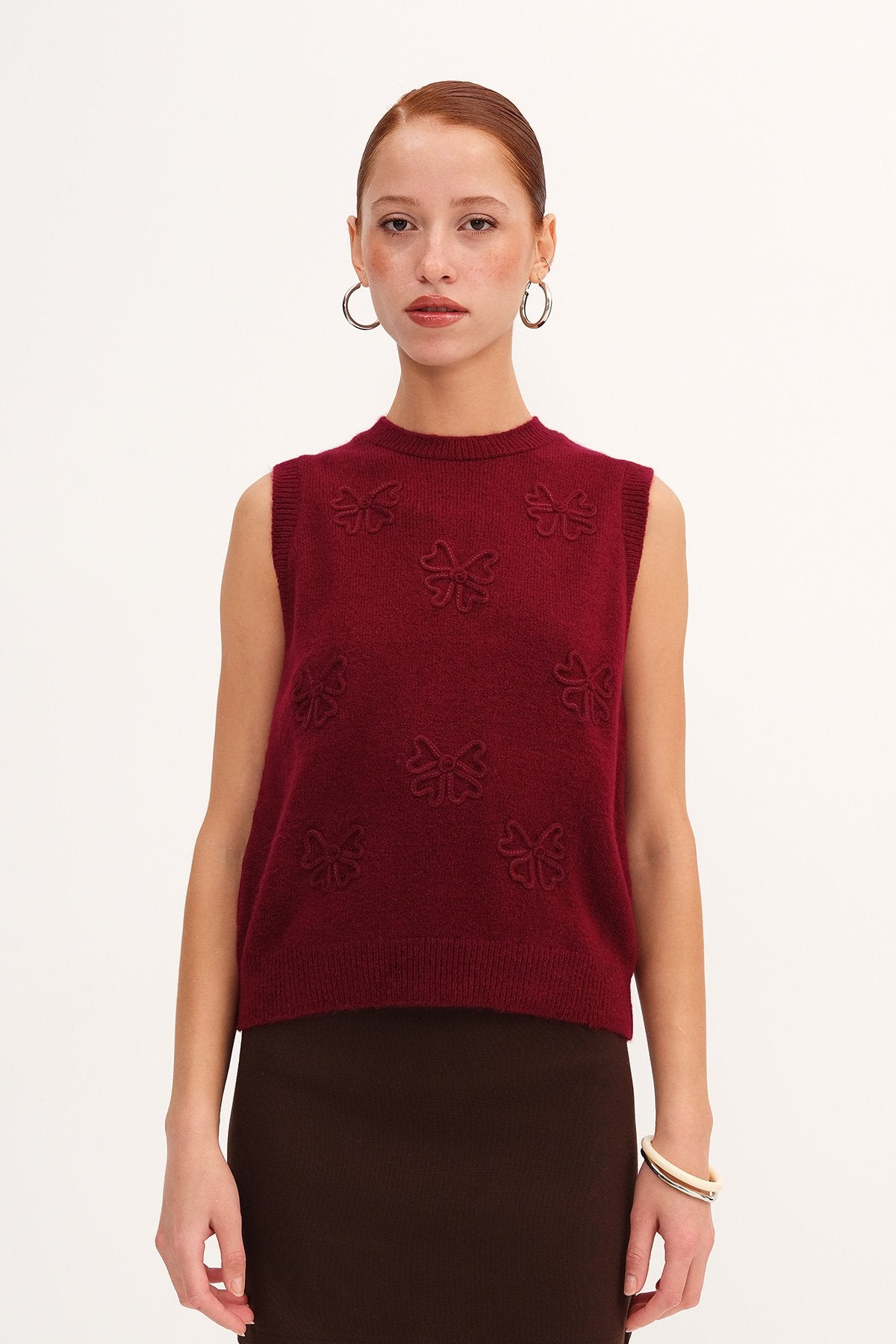 Burgundy_Crew-Neck-Patterned-Sweater-Vest-addax