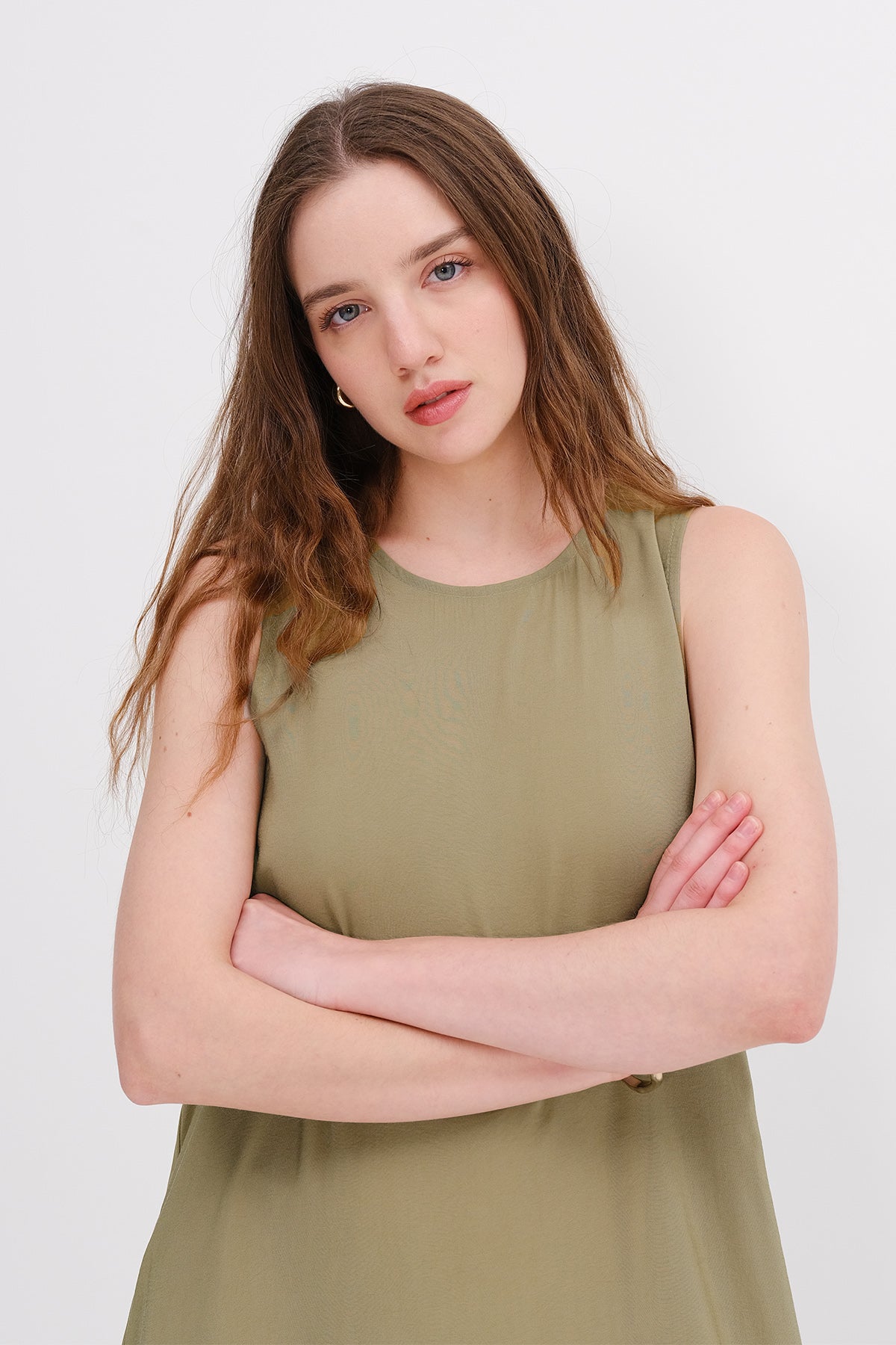 Oil-Green_Crew-Neck-Long-Dress-addax