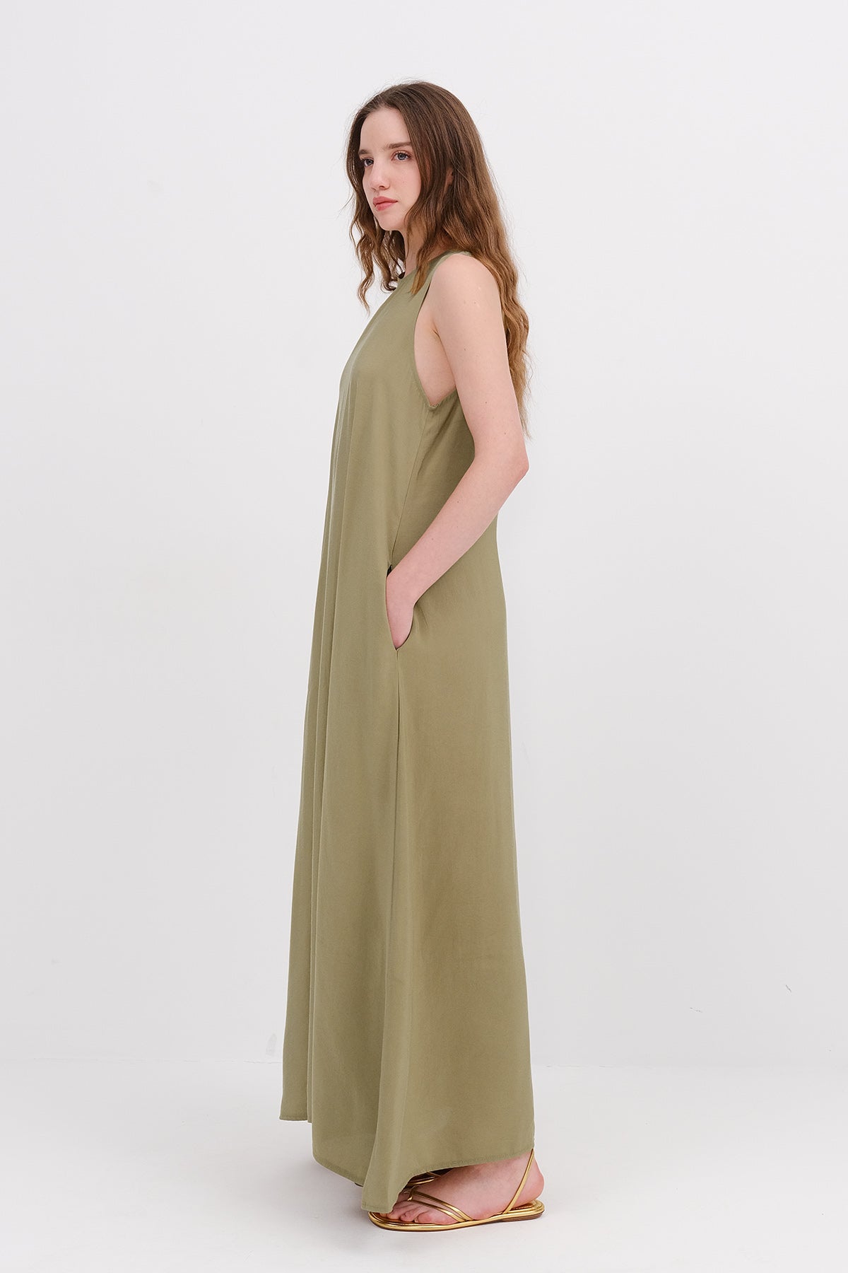 Oil-Green_Crew-Neck-Long-Dress-addax