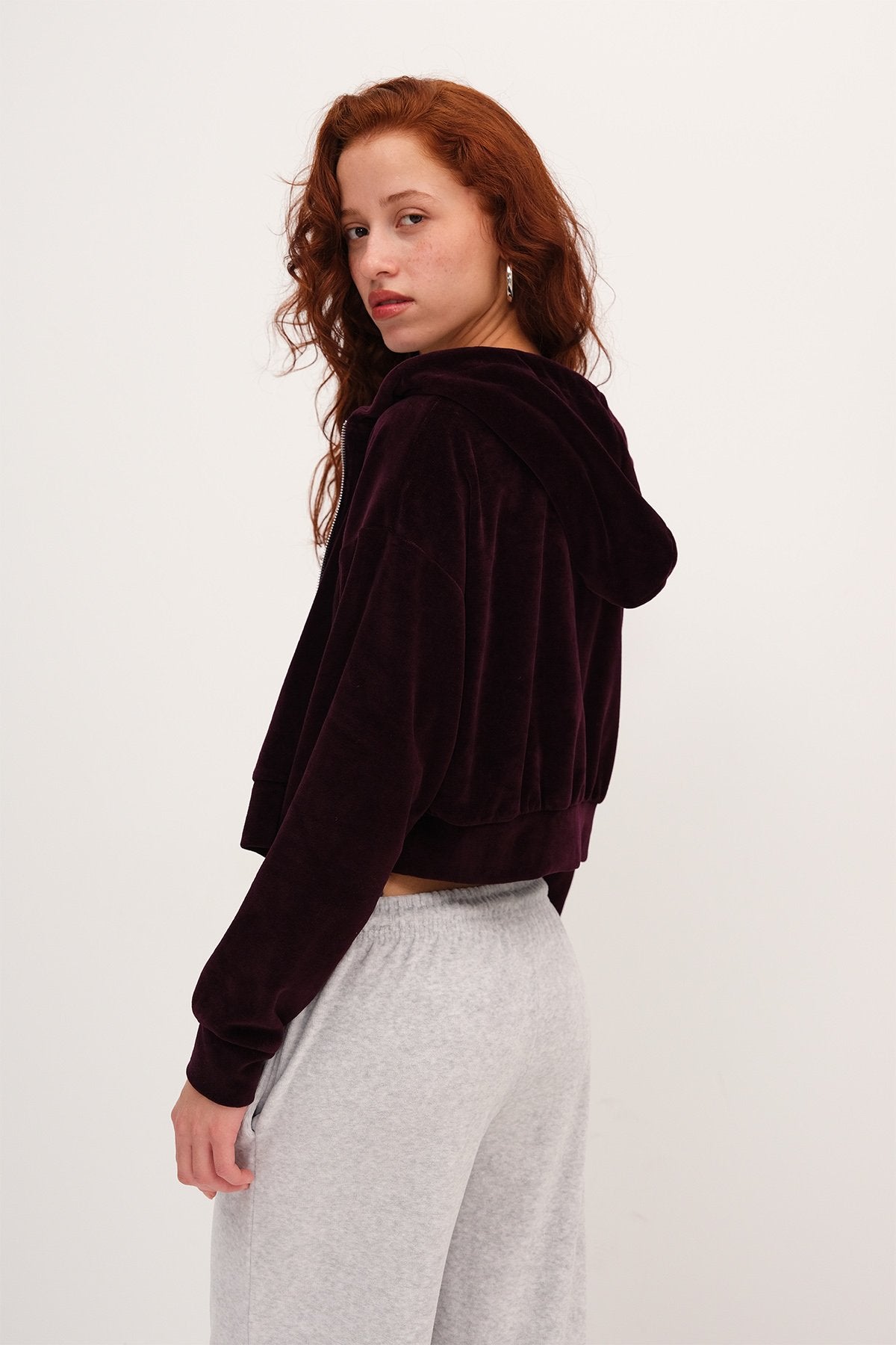 Gardenia_Zip-Up-Velvet-Cardigan-addax