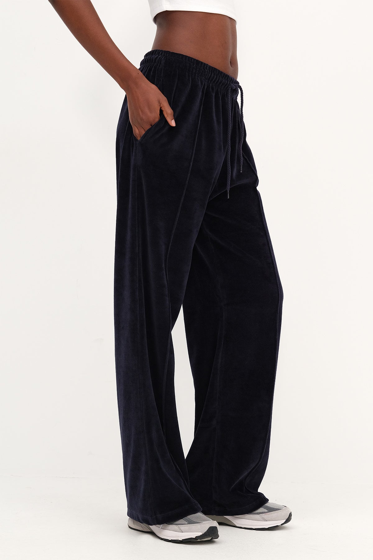 Night-Blue_Velvet-Wide-Leg-Joggers-addax