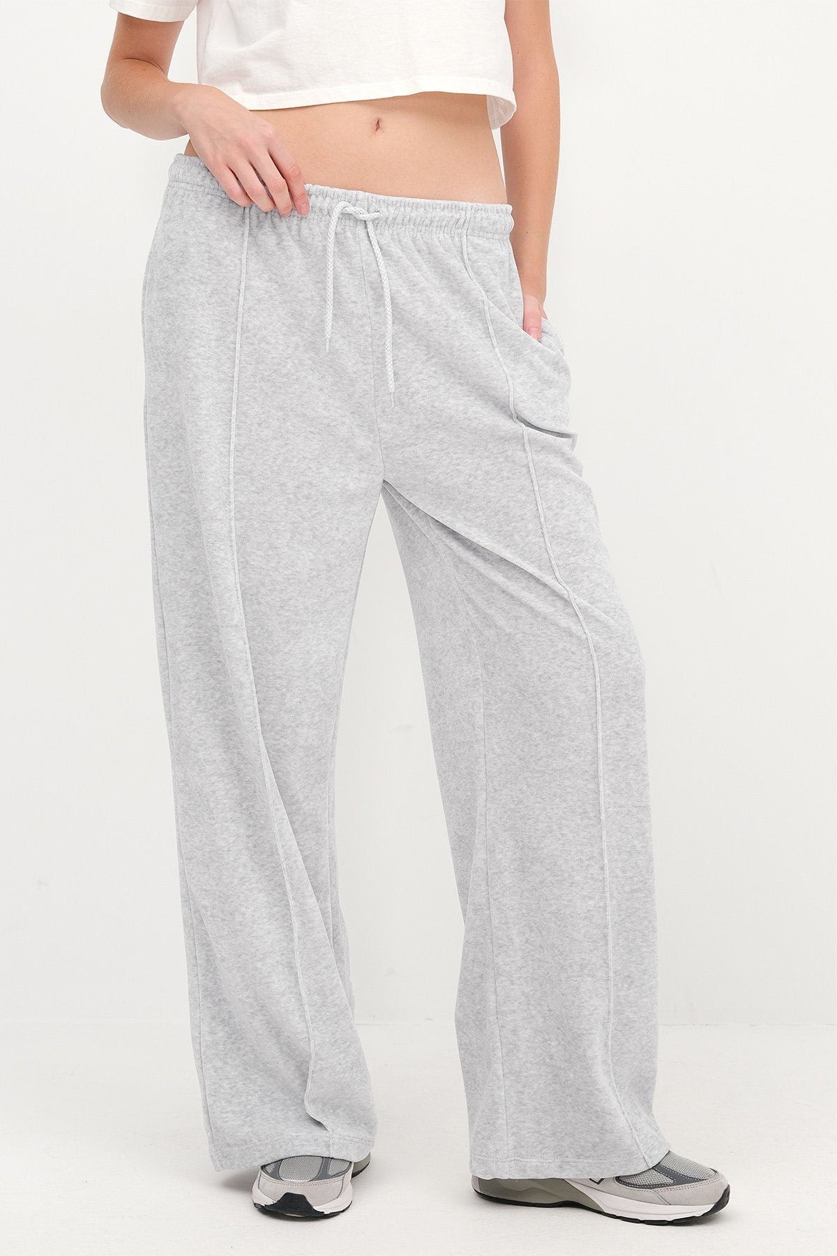 Snow-Melange_Velvet-Wide-Leg-Joggers-addax