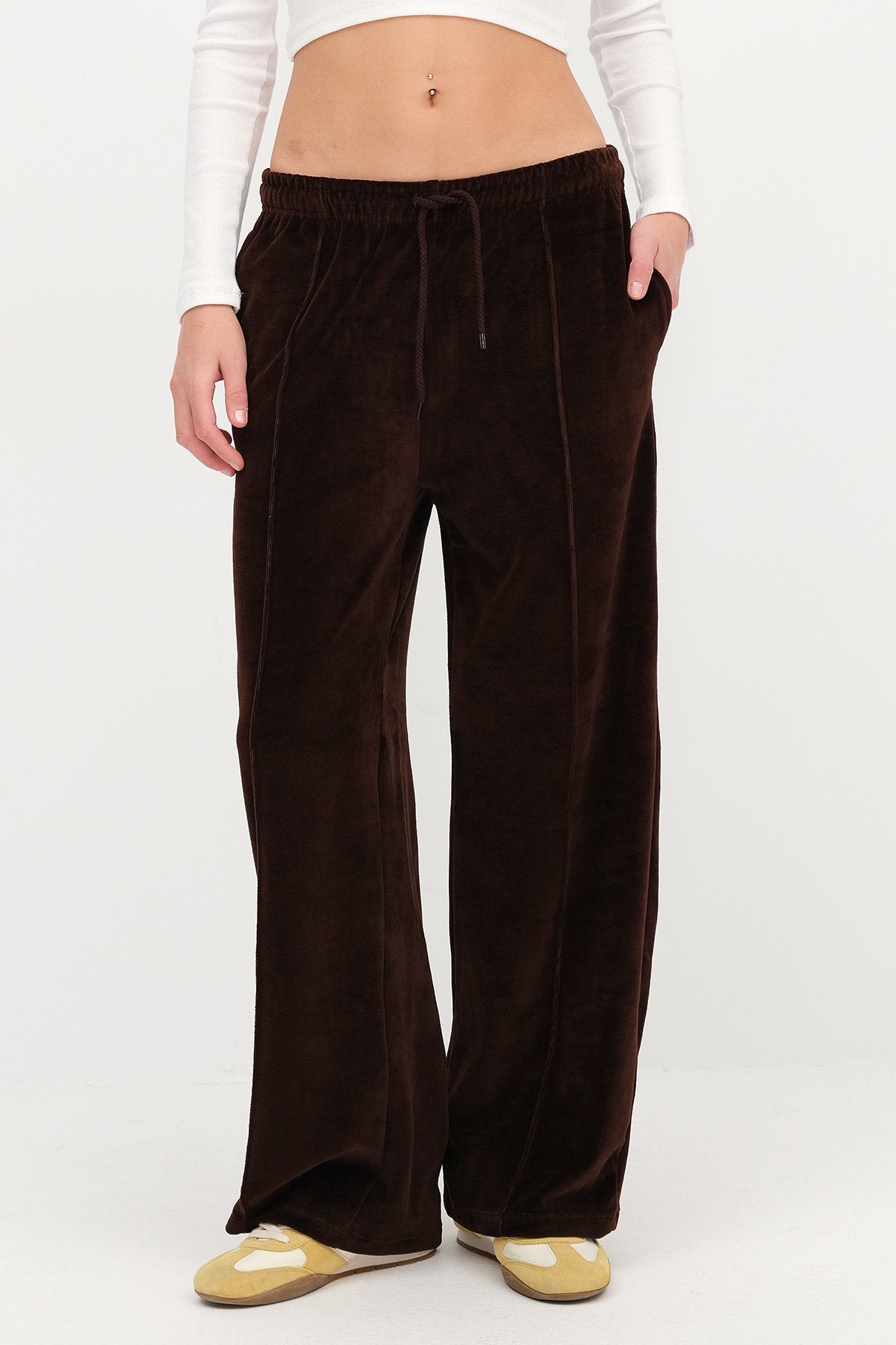 Bitter-Coffee_Velvet-Wide-Leg-Joggers-addax