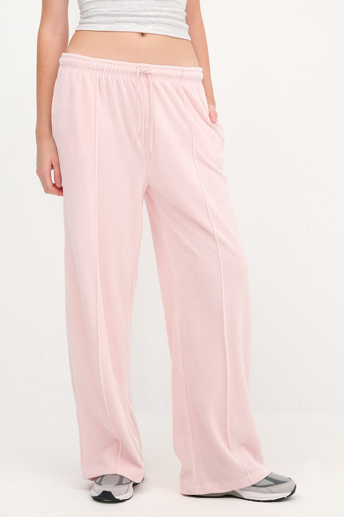 Lotus_Velvet-Wide-Leg-Joggers-addax