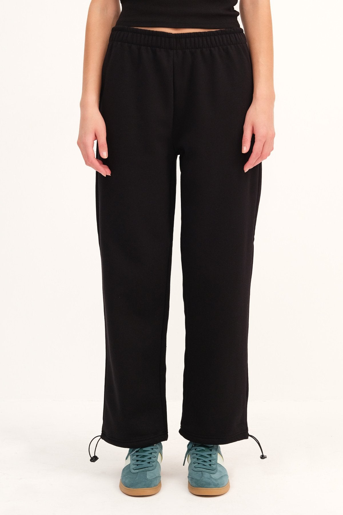 Black_Elastic-Hem-Fleece-Lined-Sweatpants-addax