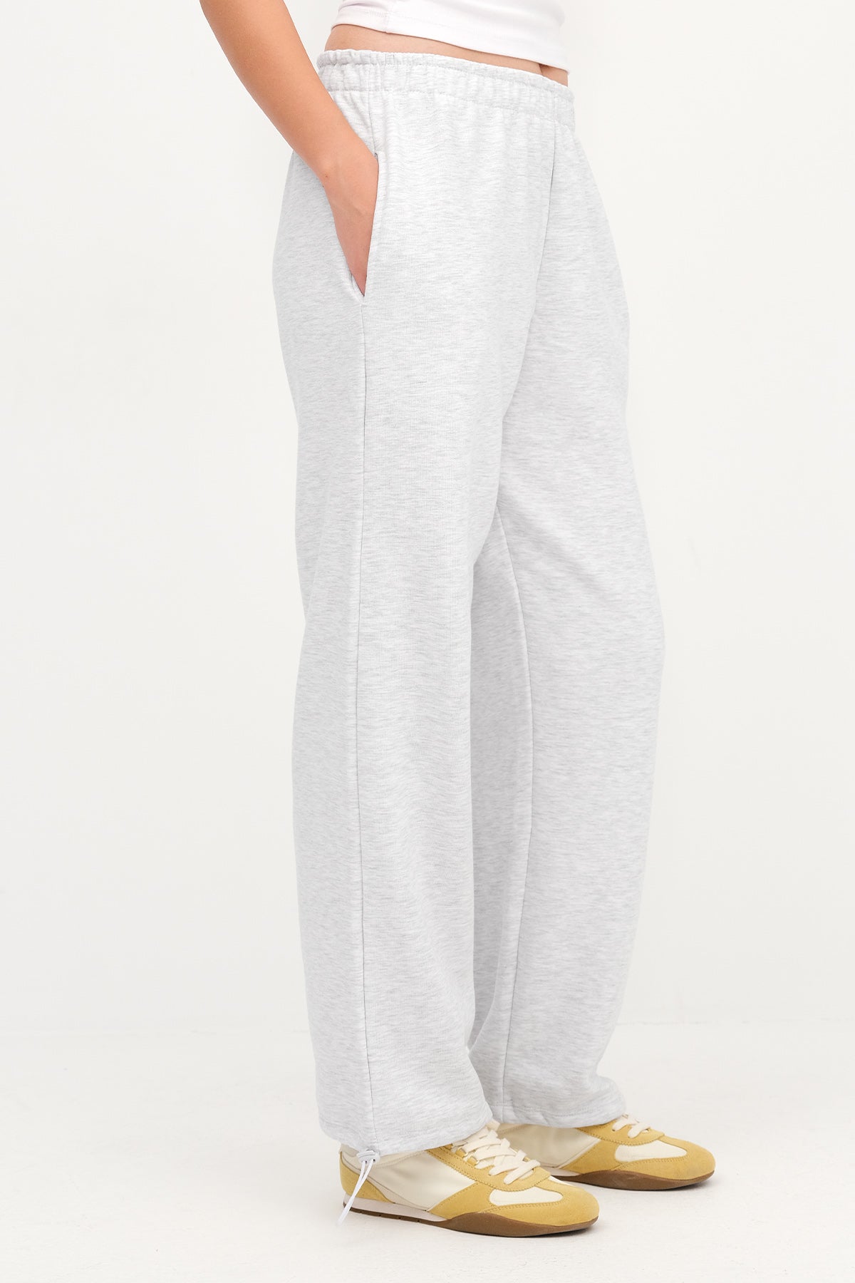 Elastic Hem Fleece-Lined Sweatpants