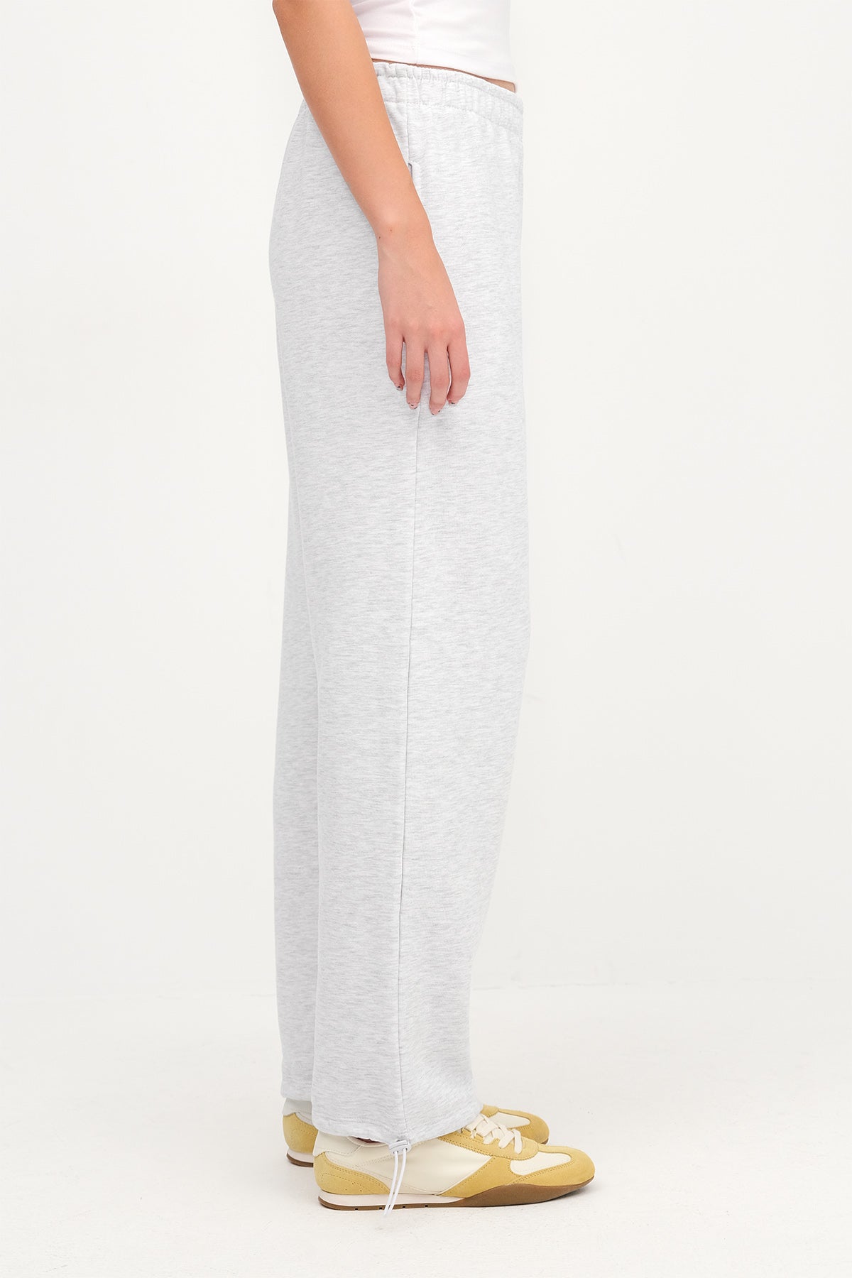 Snow-Melange_Elastic-Hem-Fleece-Lined-Sweatpants-addax