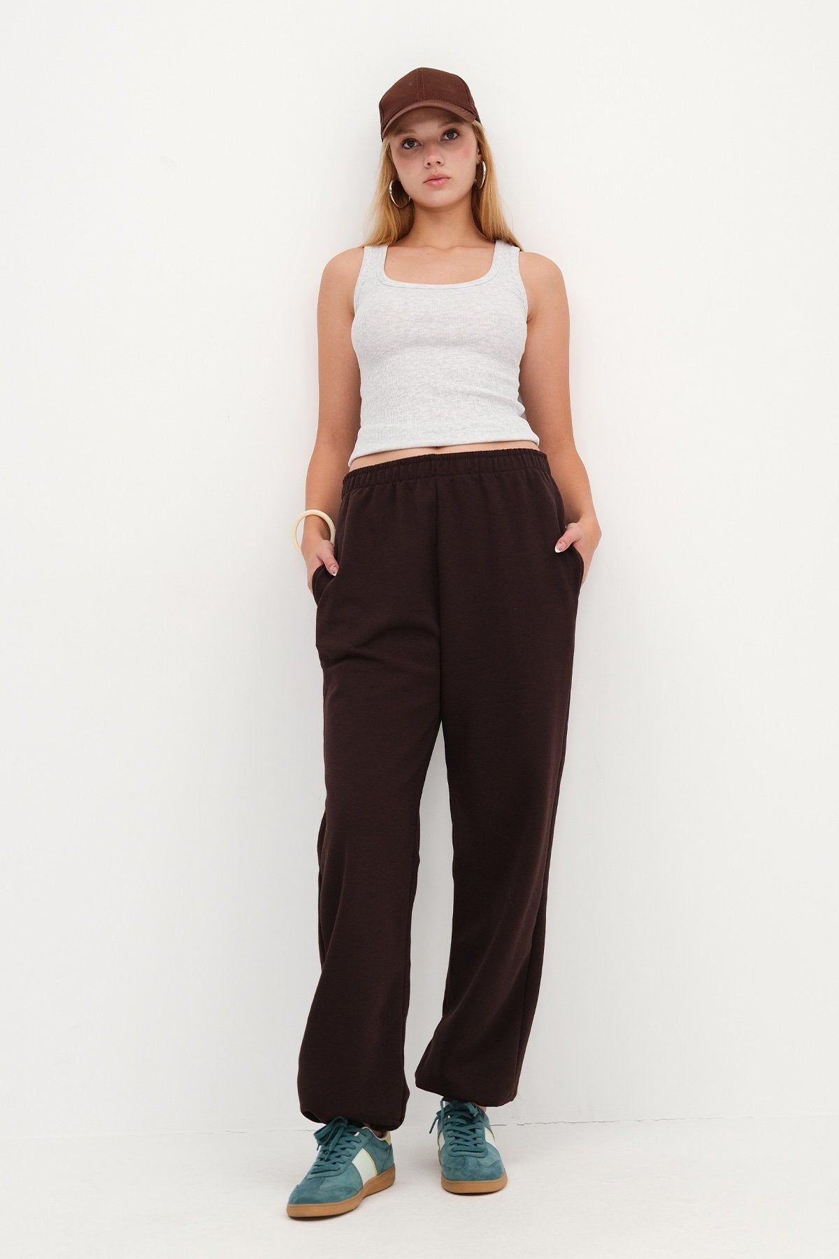 Bitter-Coffee_Elastic-Hem-Fleece-Lined-Sweatpants-addax