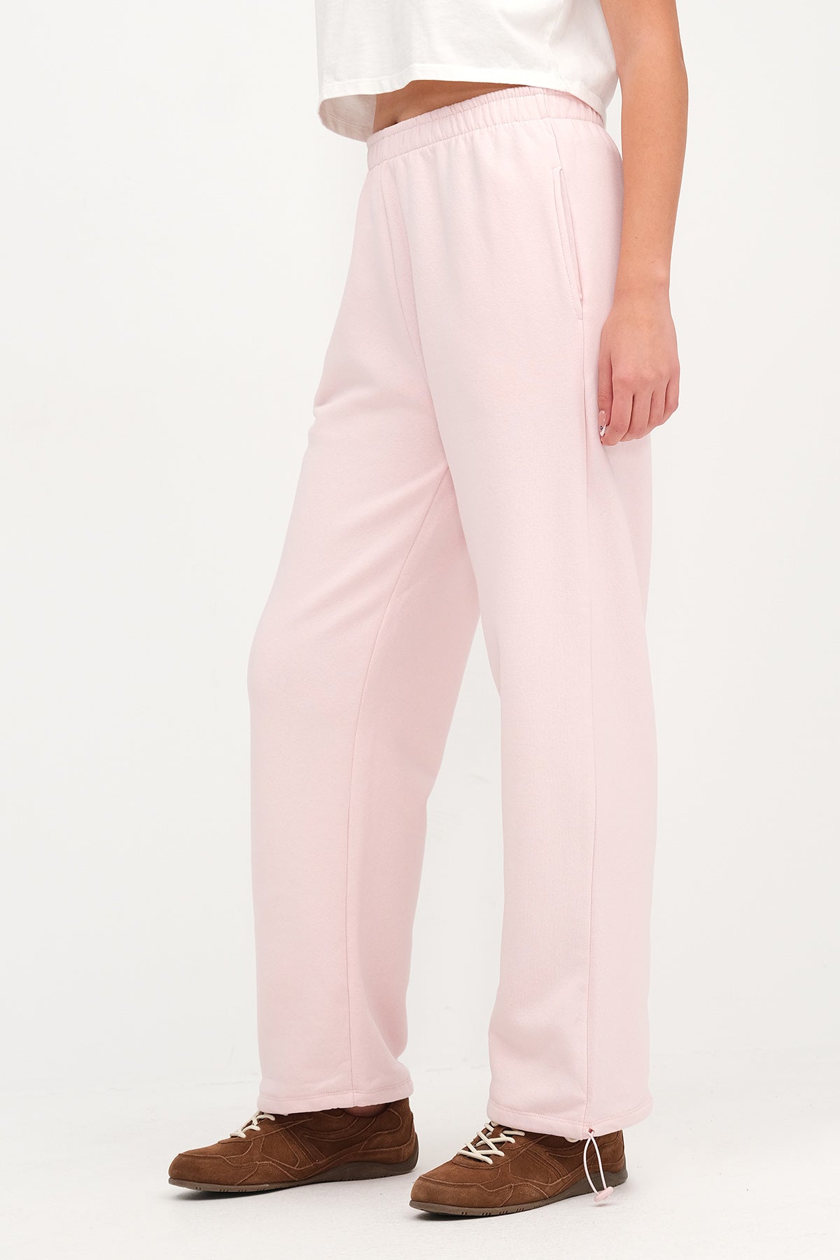 Lotus_Elastic-Hem-Fleece-Lined-Sweatpants-addax