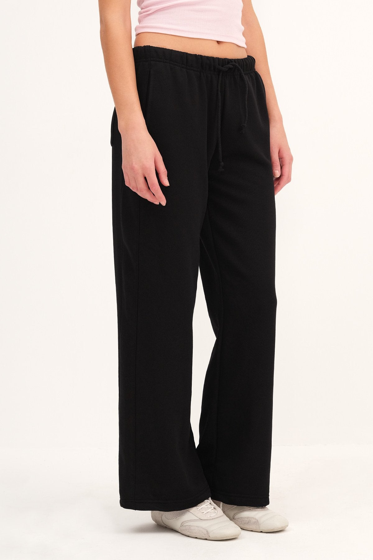 Black_Pocketed-Wide-Leg-Sweatpants-addax