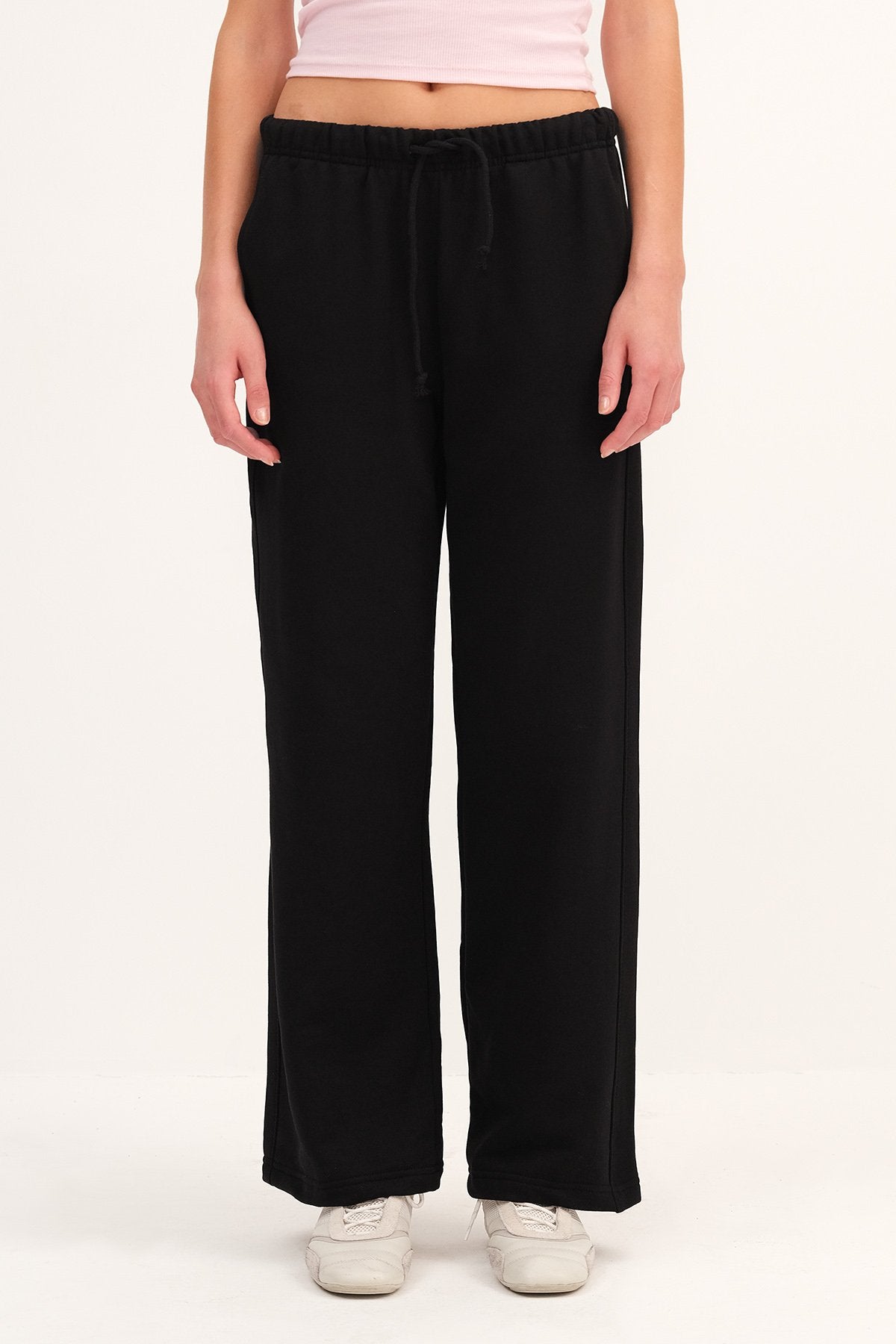 Black_Pocketed-Wide-Leg-Sweatpants-addax