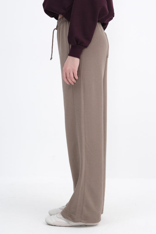 Annual_Pocketed-Wide-Leg-Sweatpants-addax