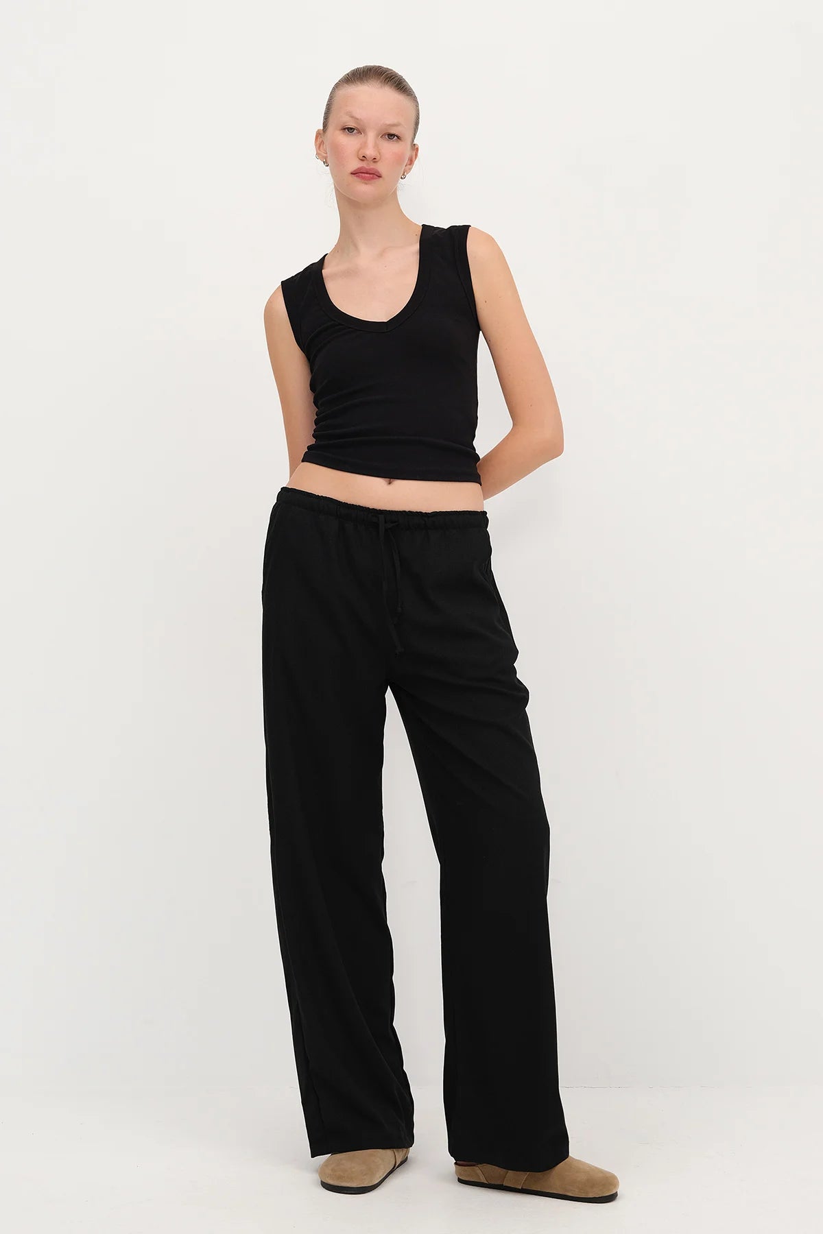 Black_Elastic-Waist-Wide-Leg-Trousers-addax