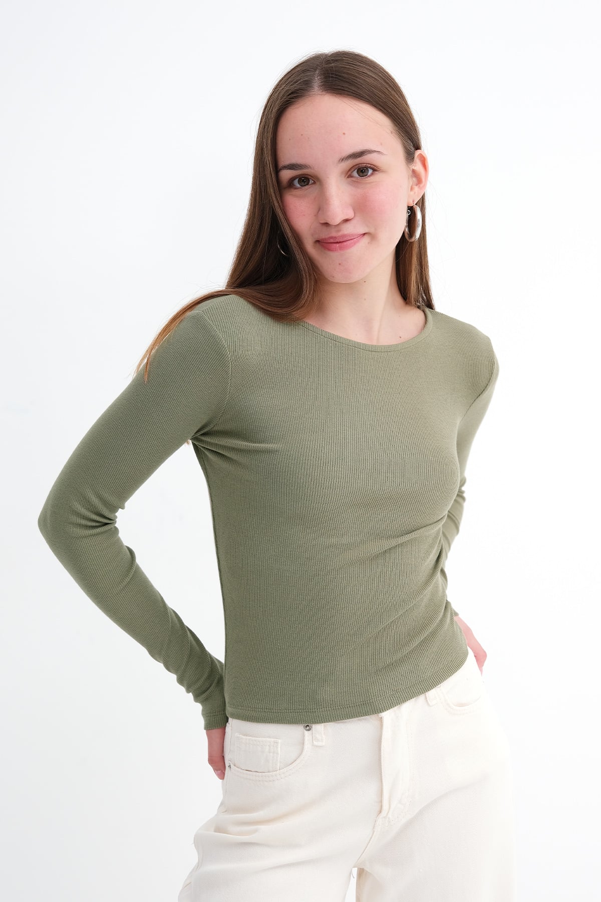 Laurel_Crew-Neck-Ribbed-Blouse-addax