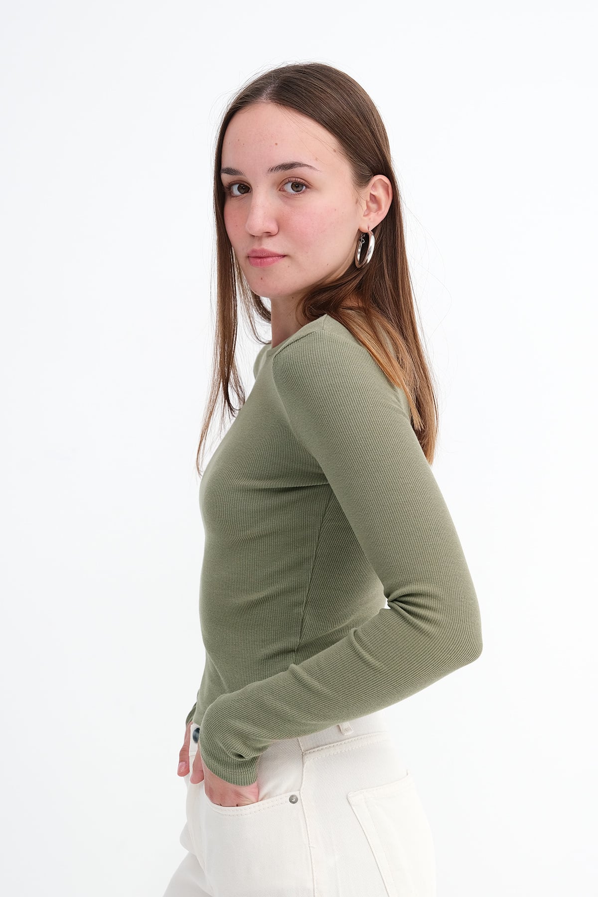 Laurel_Crew-Neck-Ribbed-Blouse-addax