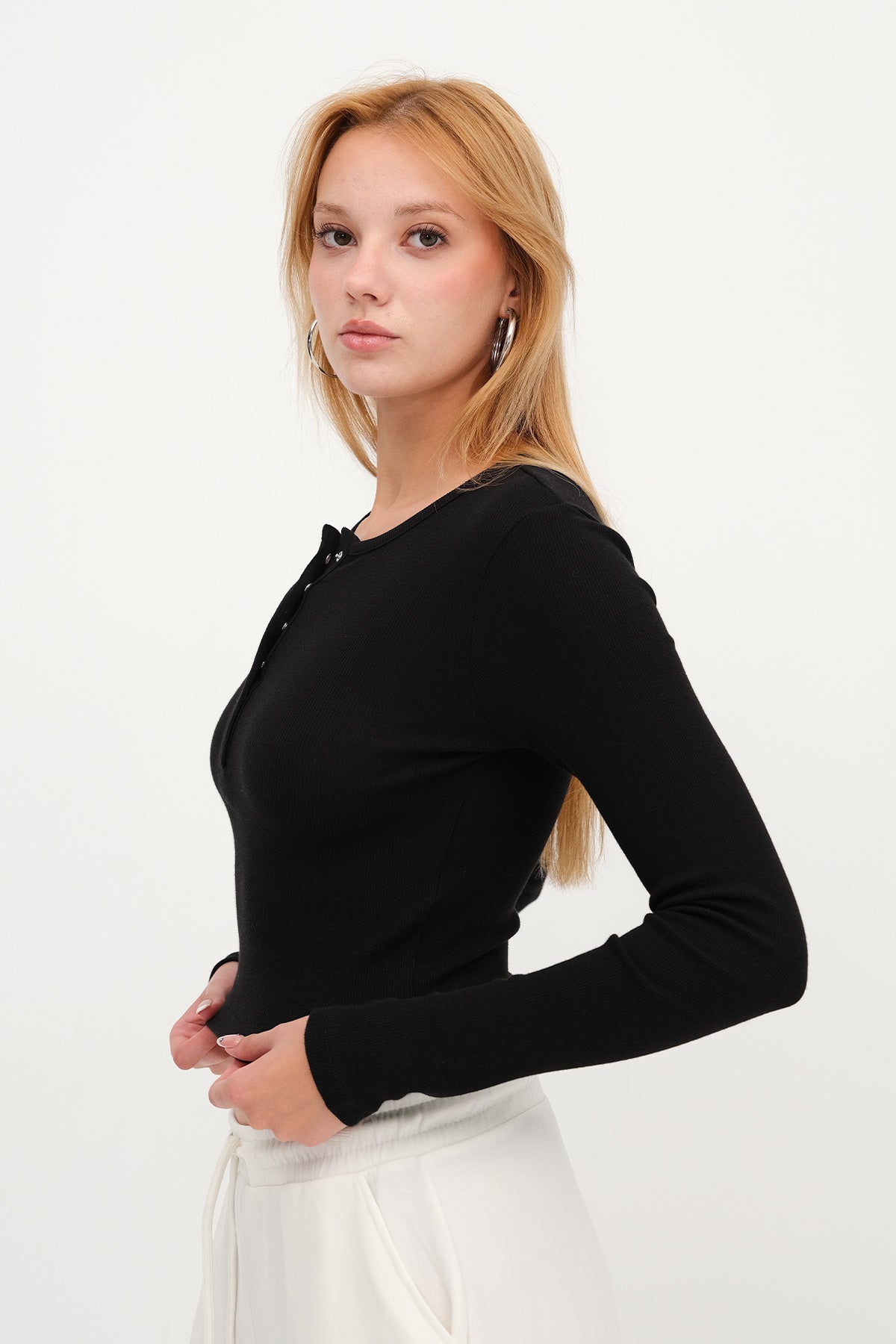 Black_Snap-Button-Neck-Blouse-addax