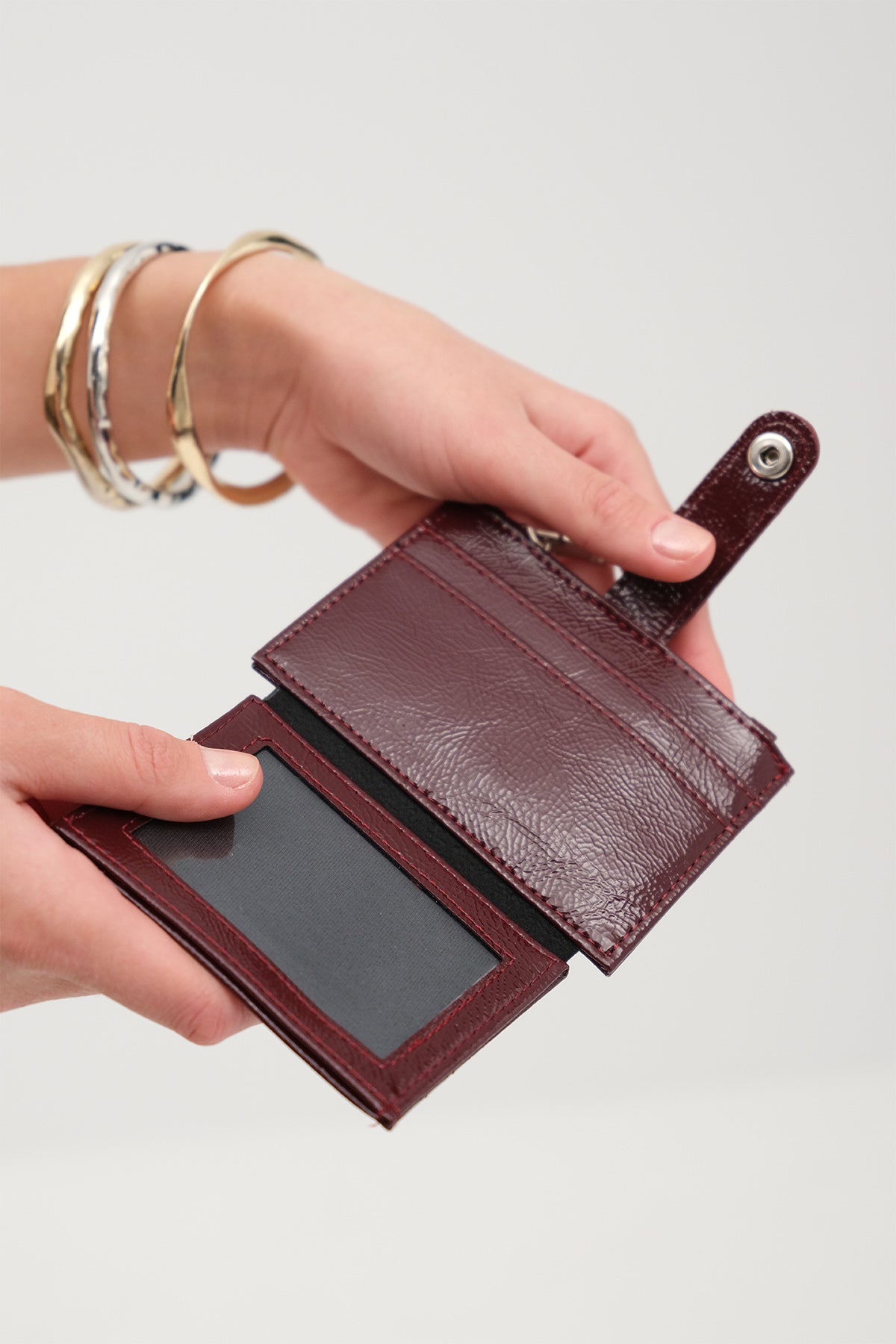 Burgundy_Card-Holder-Wallet-addax