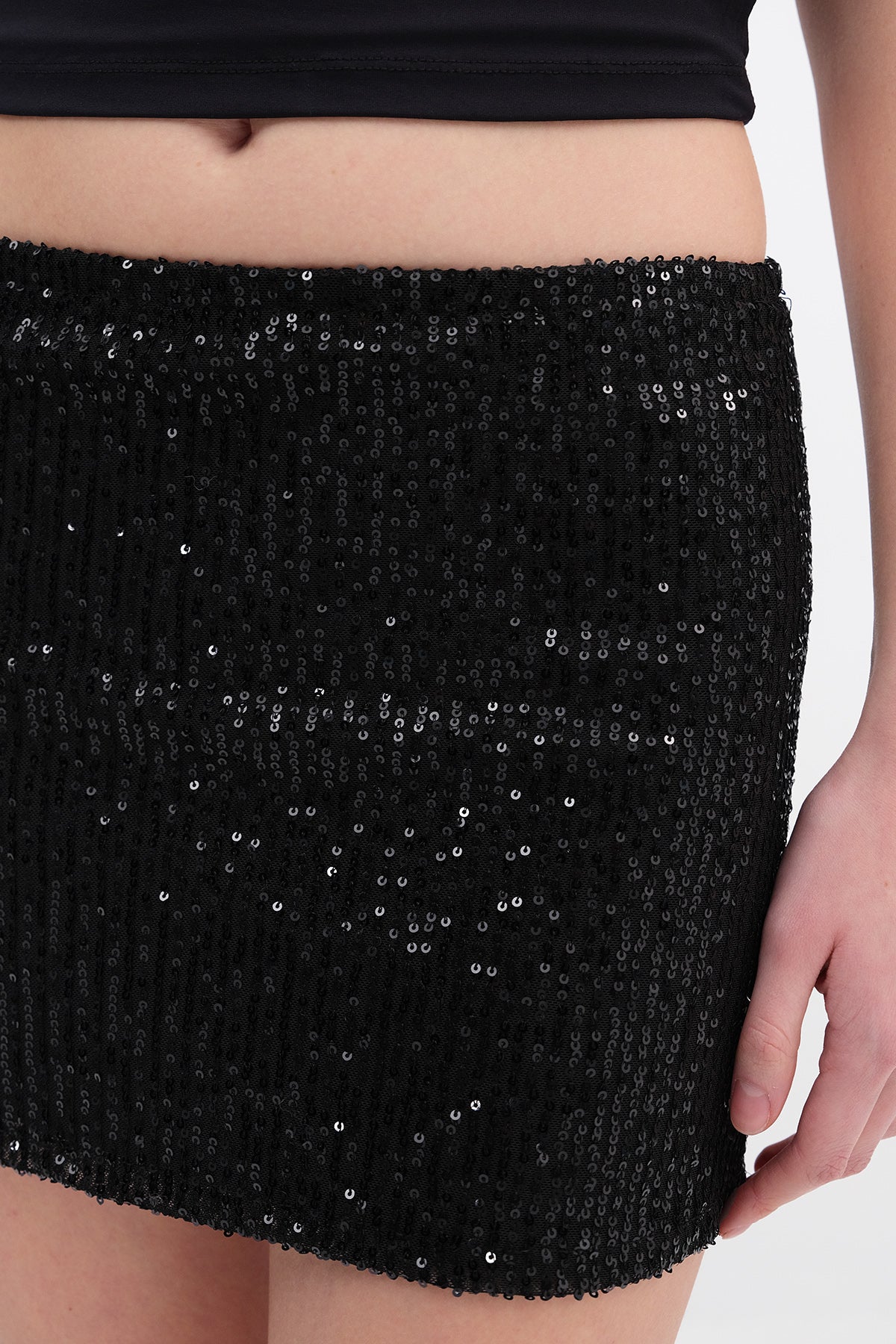 Black_Sequin-Mini-Skirt-addax