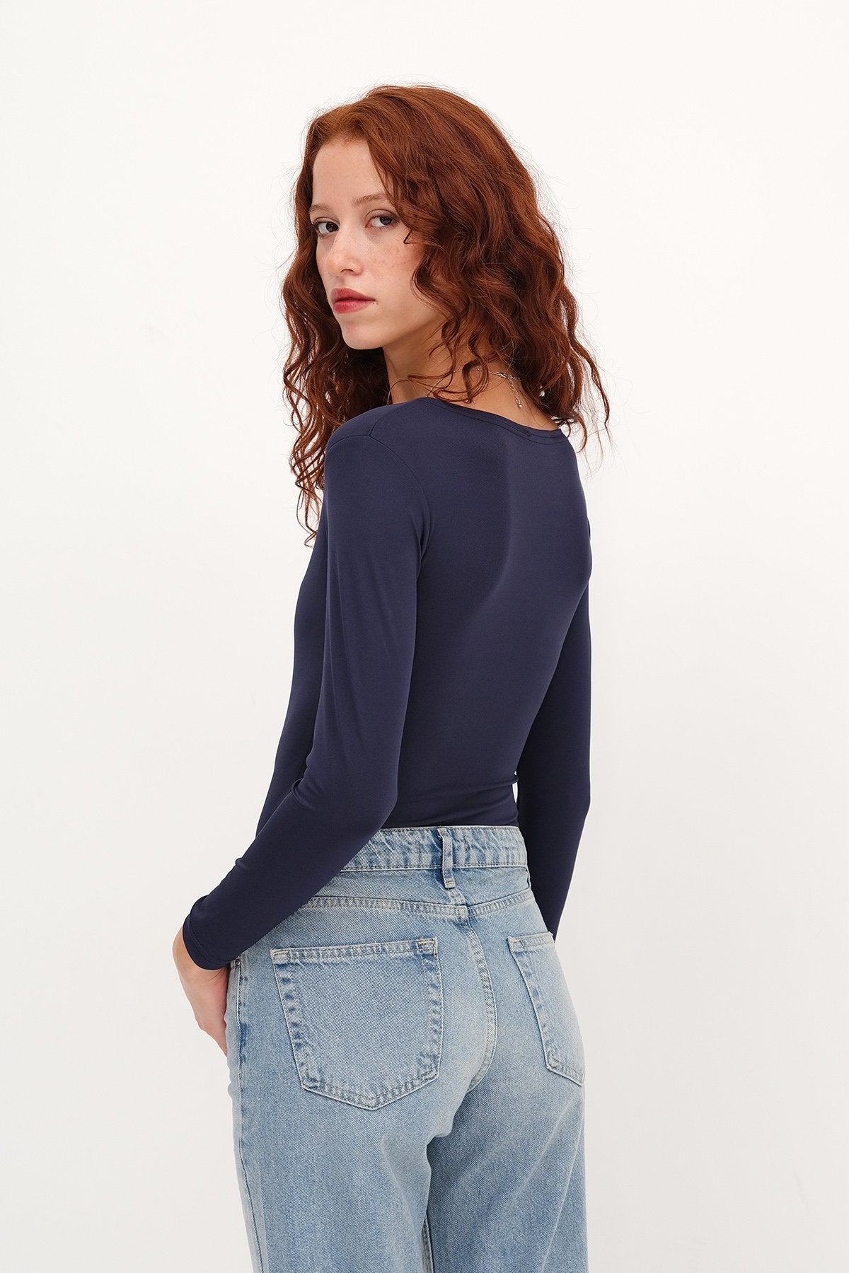 Dark-Night-Blue_Basic-U-neck-Long-Sleeve-Bodysuit-addax