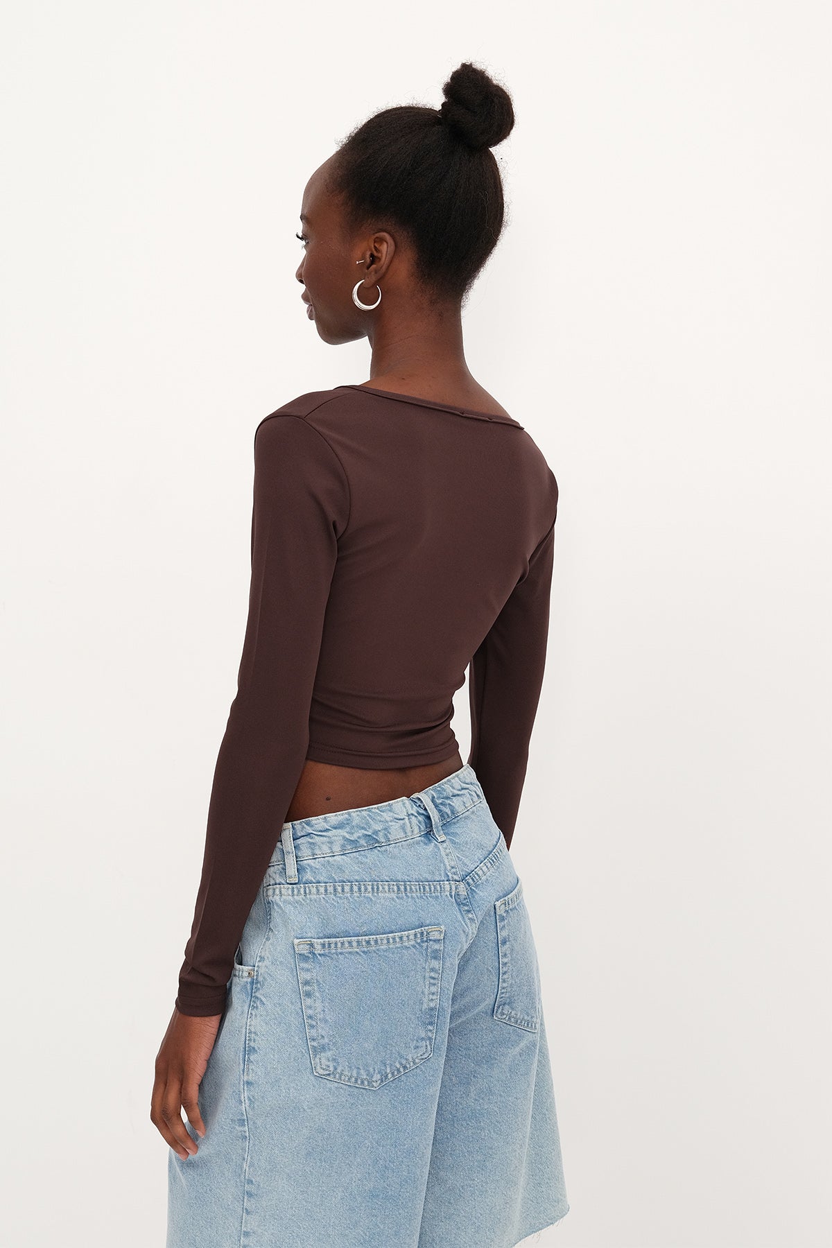 Bitter-Coffee_V-Neck-Crop-Blouse-addax