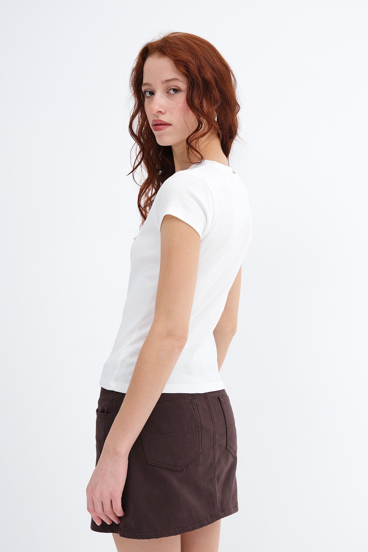 Ecru_Printed-Short-Sleeve-T-shirt-addax