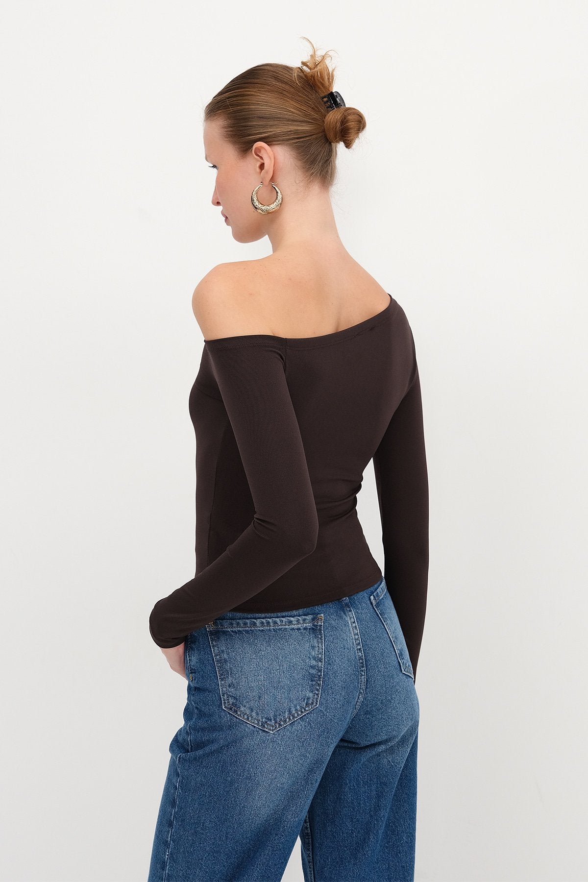 Bitter-Coffee_Asymmetric-Neck-Blouse-addax