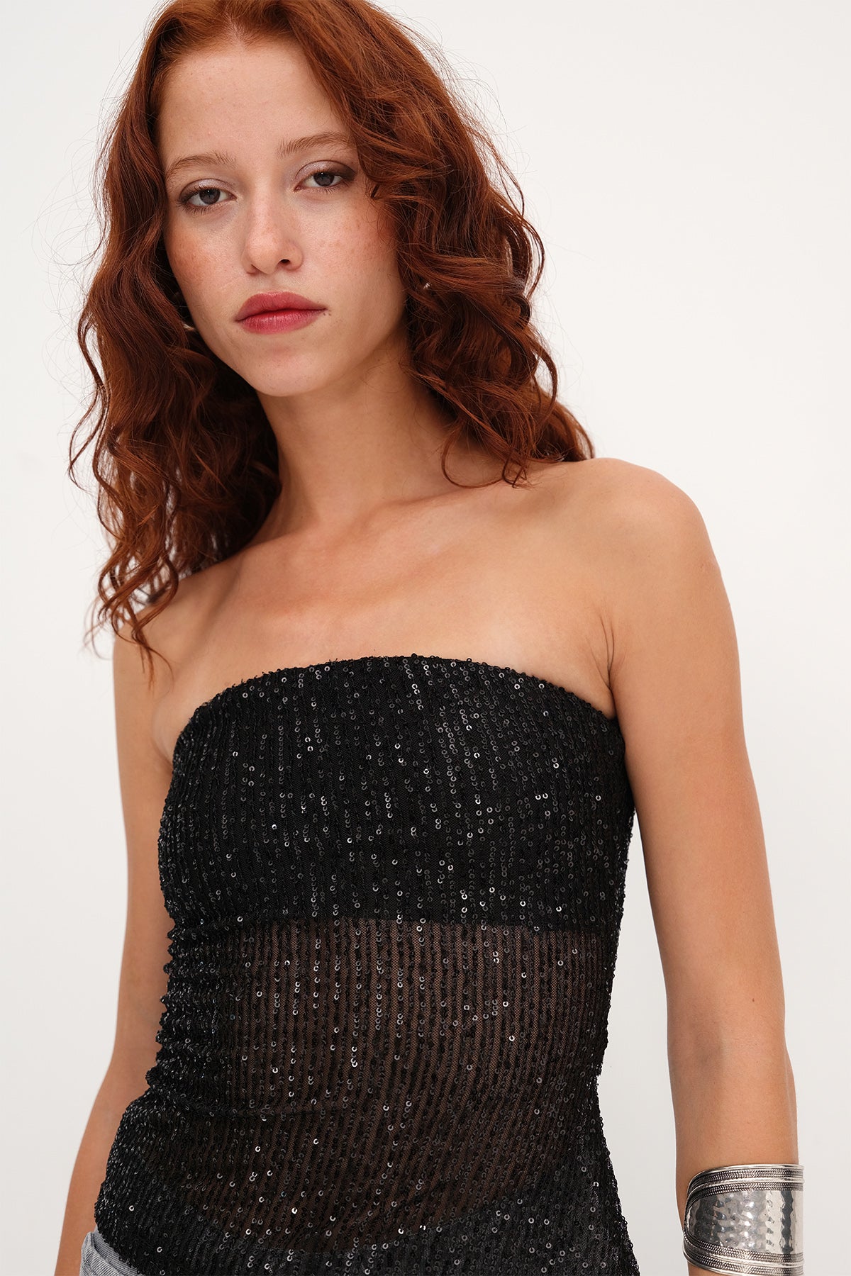 Black_Strapless-Sequin-Blouse-addax