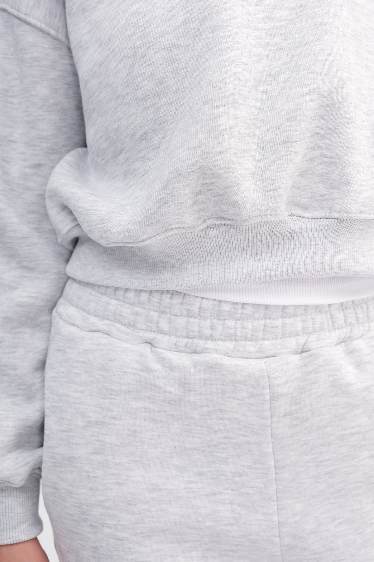 Snow-Melange_Fleece-Two-Piece-Set-addax