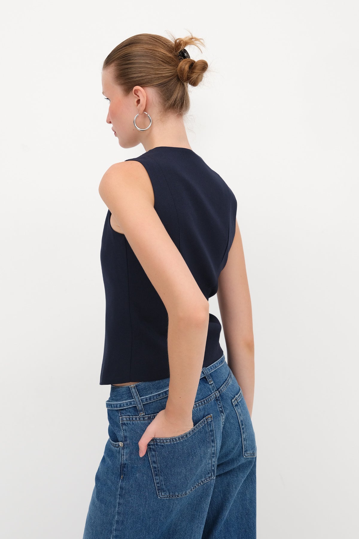 Night-Blue_Crew-Neck-Buttoned-Vest-addax