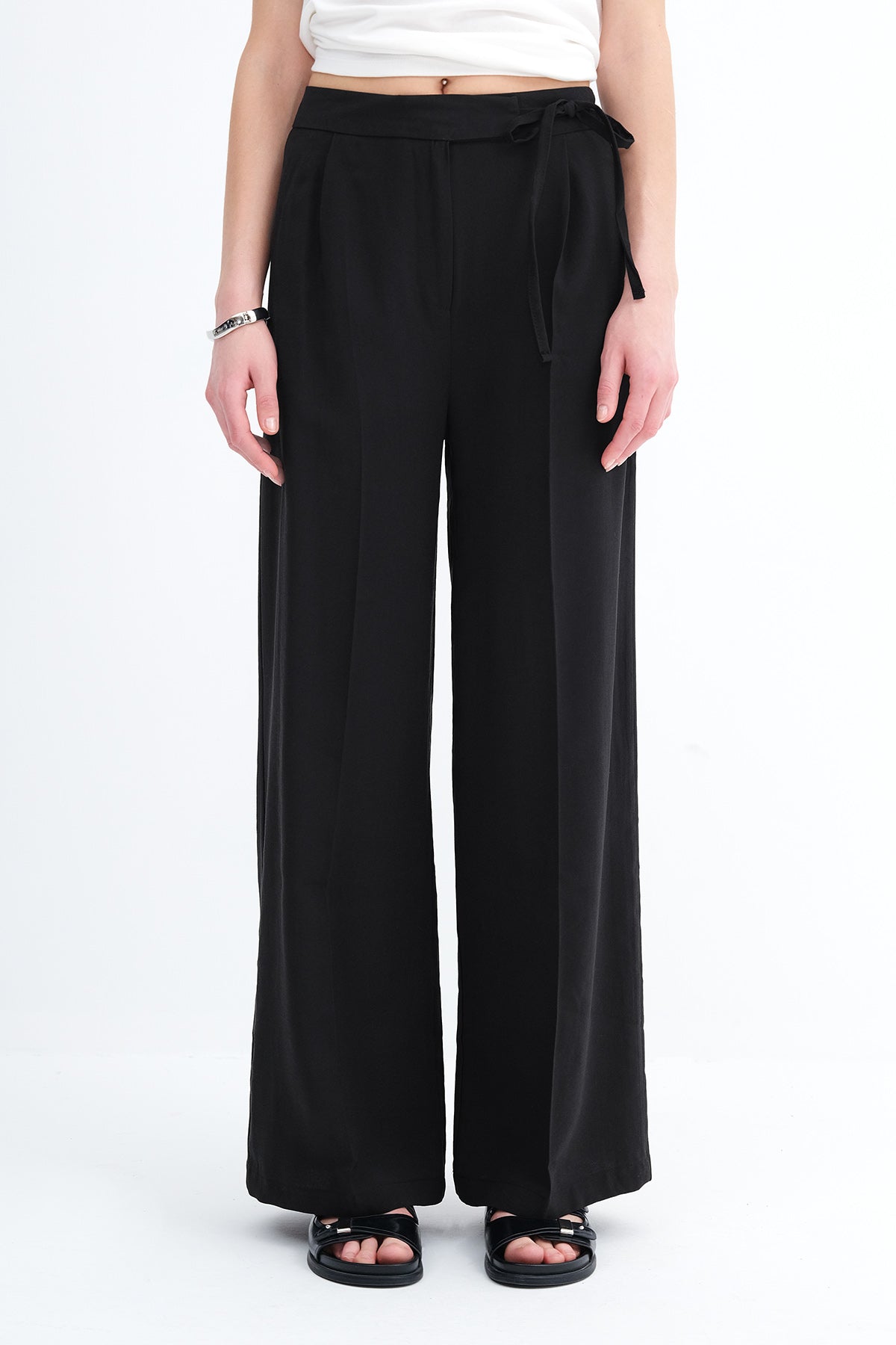 Black_Tie-Detail-Wide-Leg-Pants-addax