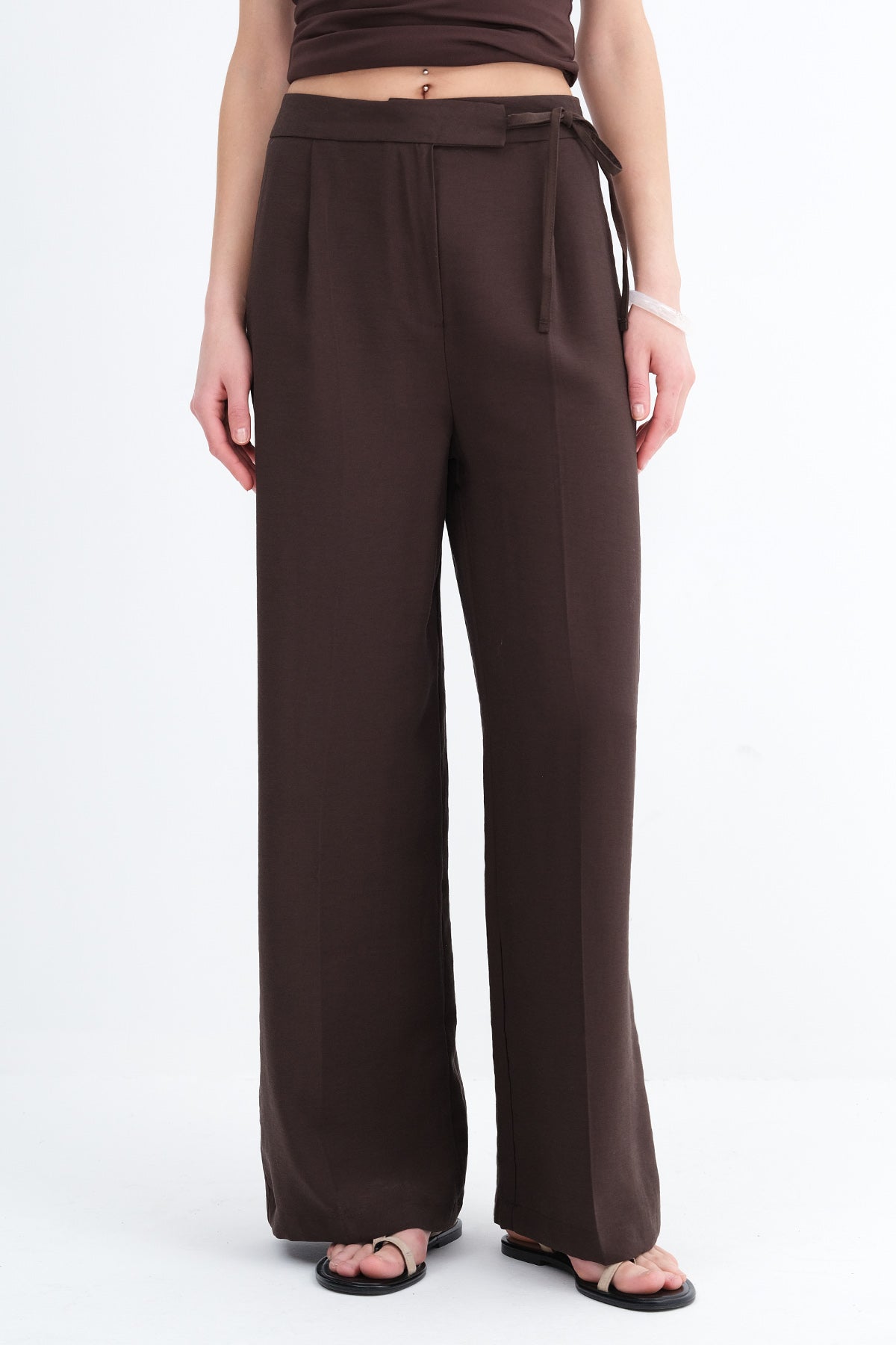 Bitter-Coffee_Tie-Detail-Wide-Leg-Pants-addax