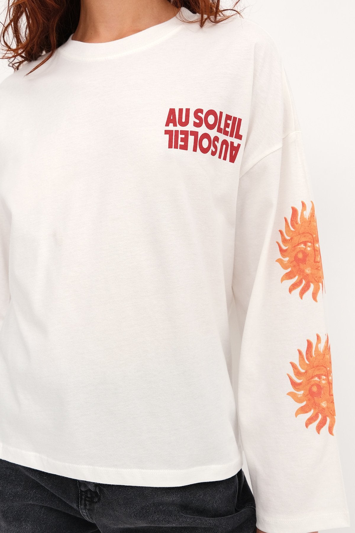 Ecru_Printed-Long-Sleeve-T-shirt-addax