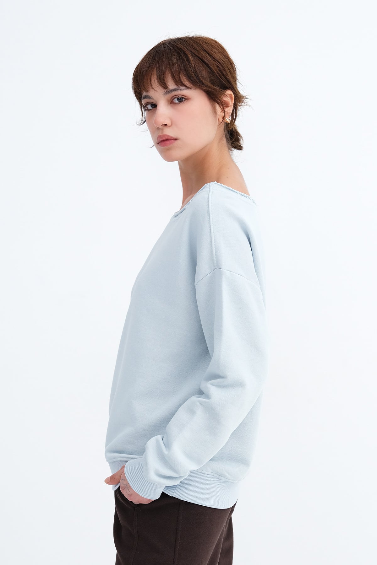 Baby-Blue_Boat-Neck-Sweatshirt-addax
