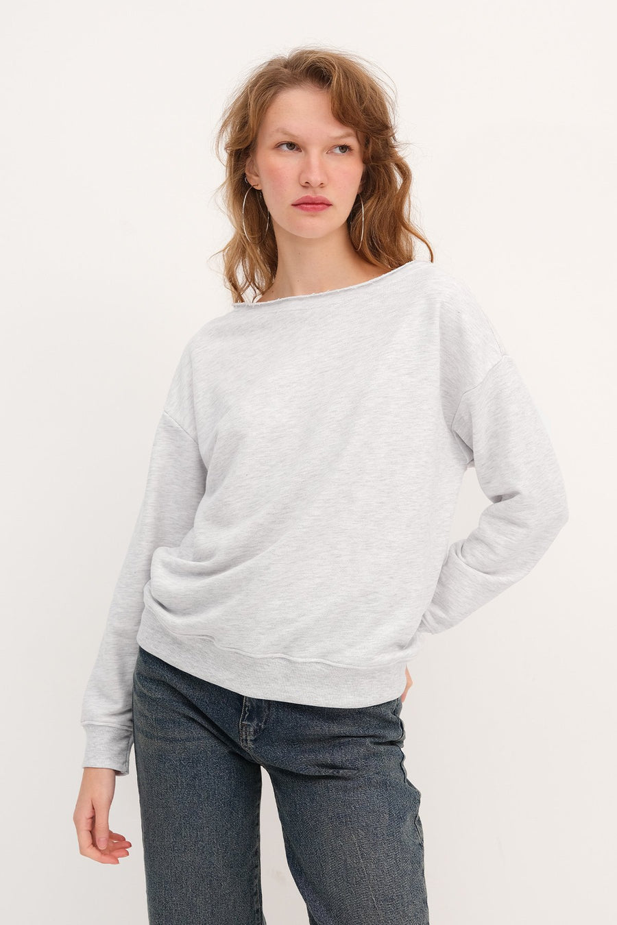 Snow-Melange_Boat-Neck-Sweatshirt-addax