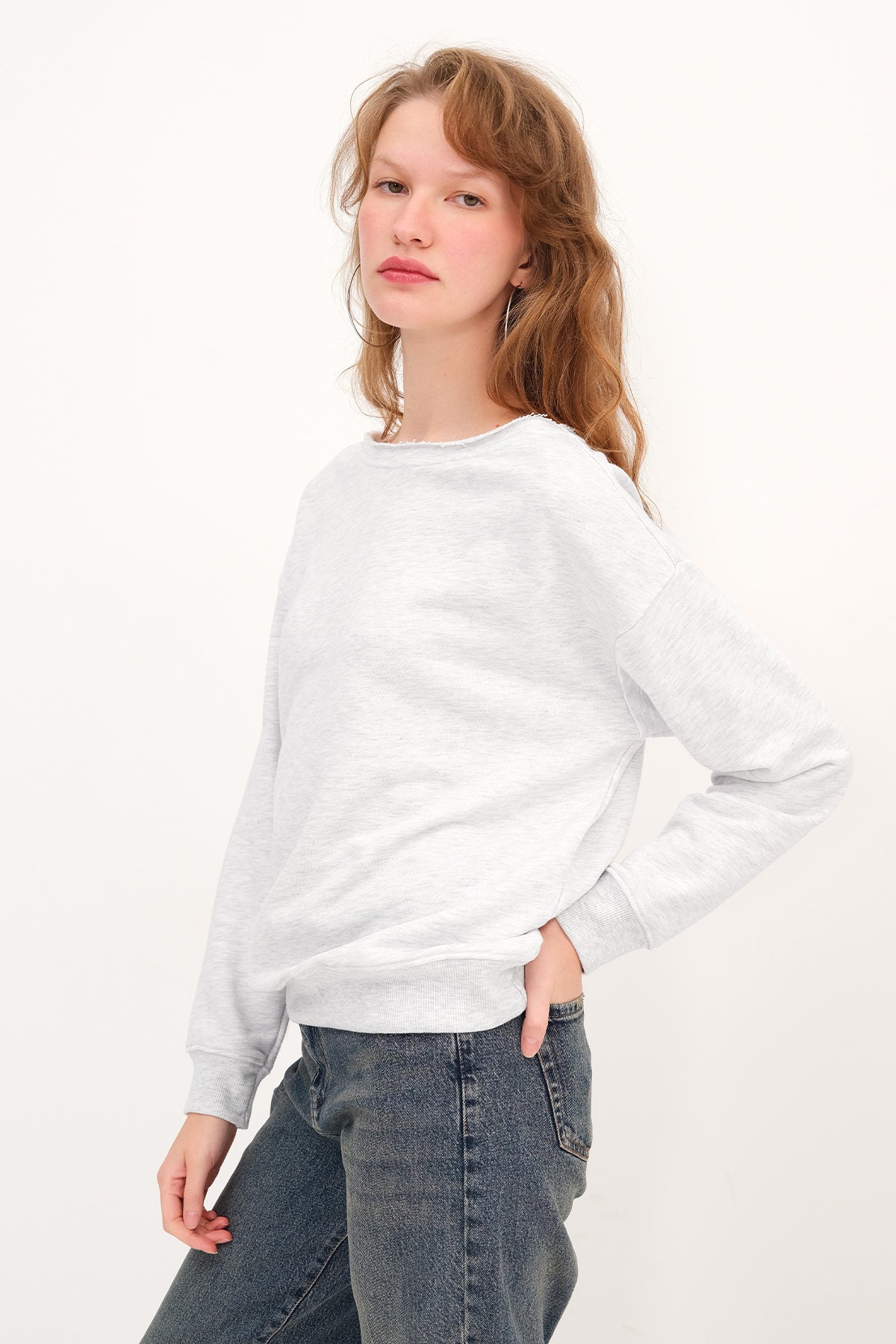 Snow-Melange_Boat-Neck-Sweatshirt-addax