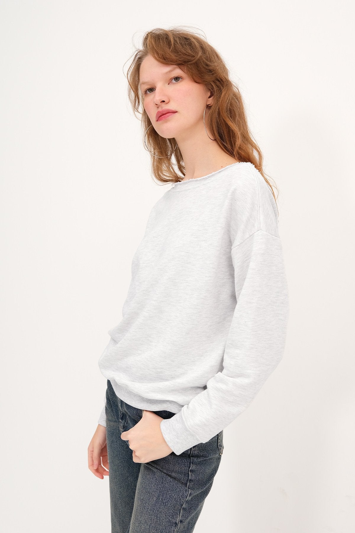 Snow-Melange_Boat-Neck-Sweatshirt-addax