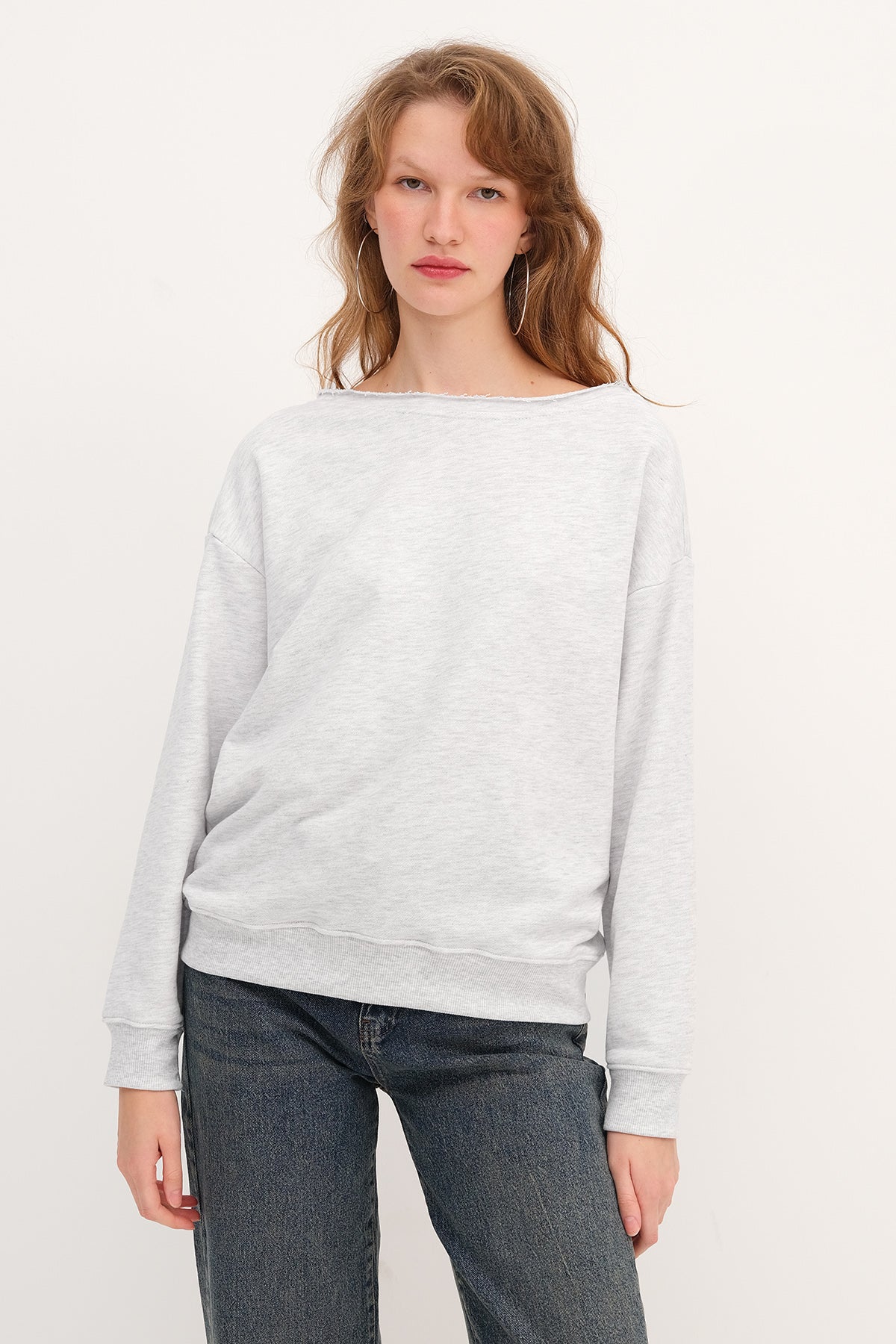 Snow-Melange_Boat-Neck-Sweatshirt-addax