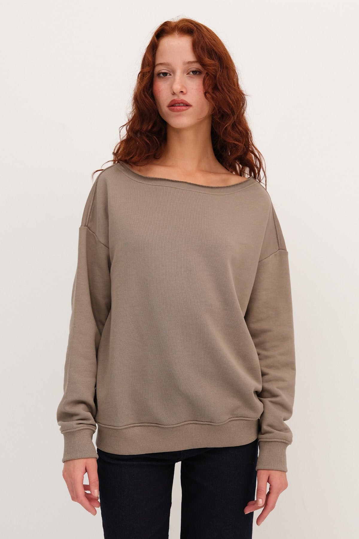 Annual_Boat-Neck-Sweatshirt-addax