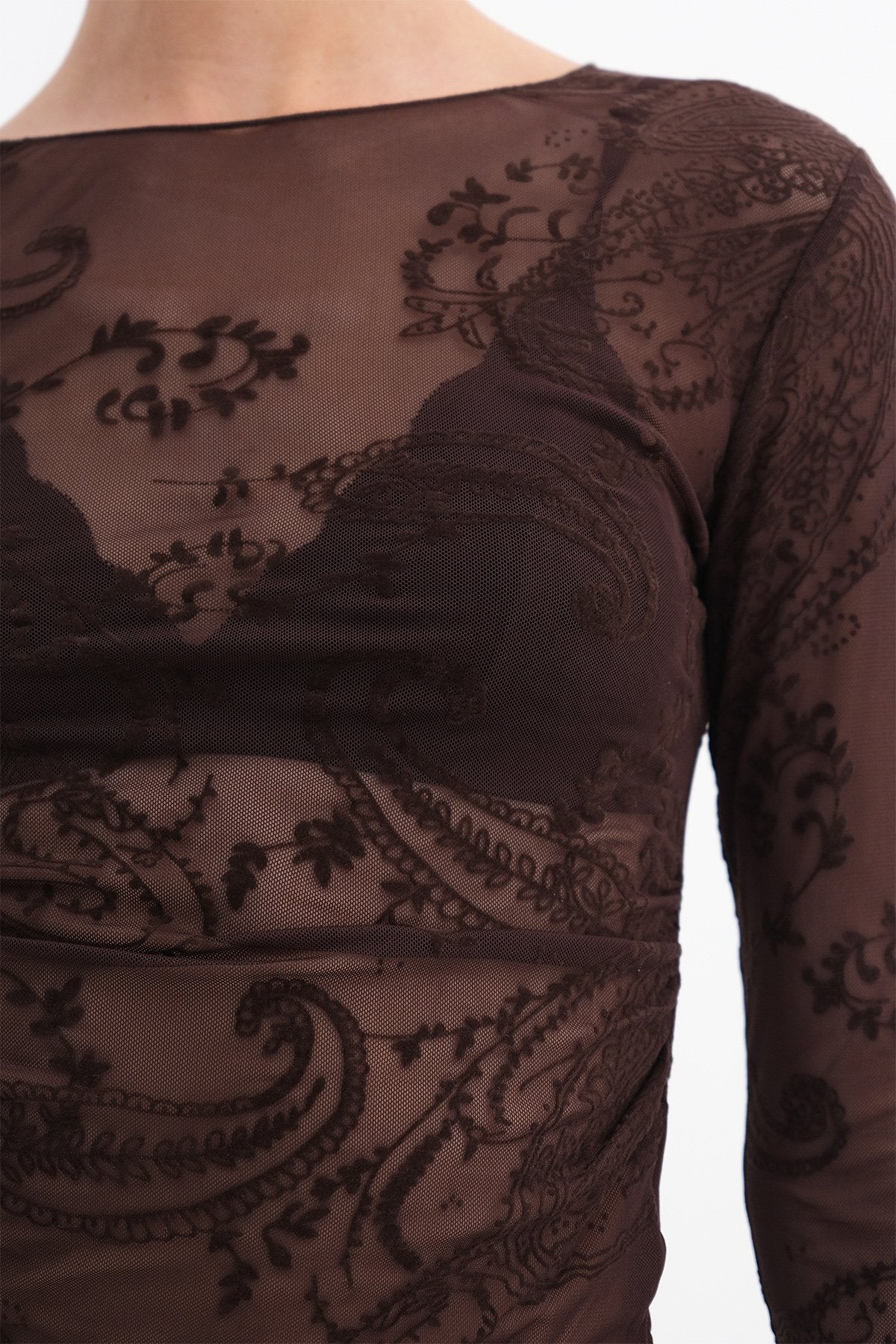 Bitter-Coffee_Patterned-Blouse-addax