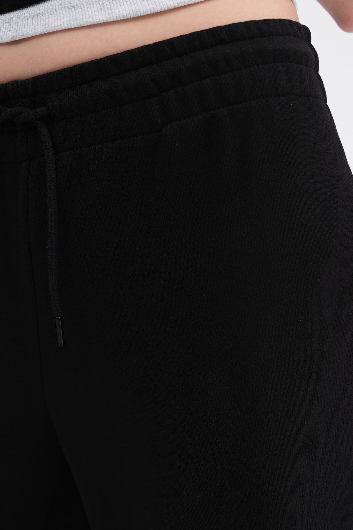 Black_Elasticated-Waist-Wide-Leg-Joggers-addax