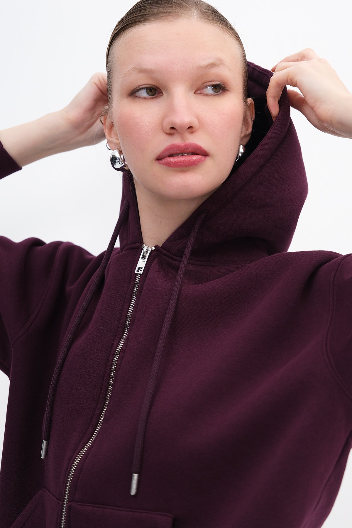 Gardenia_Fleece-Lined-Zip-Up-Sweatshirt-addax