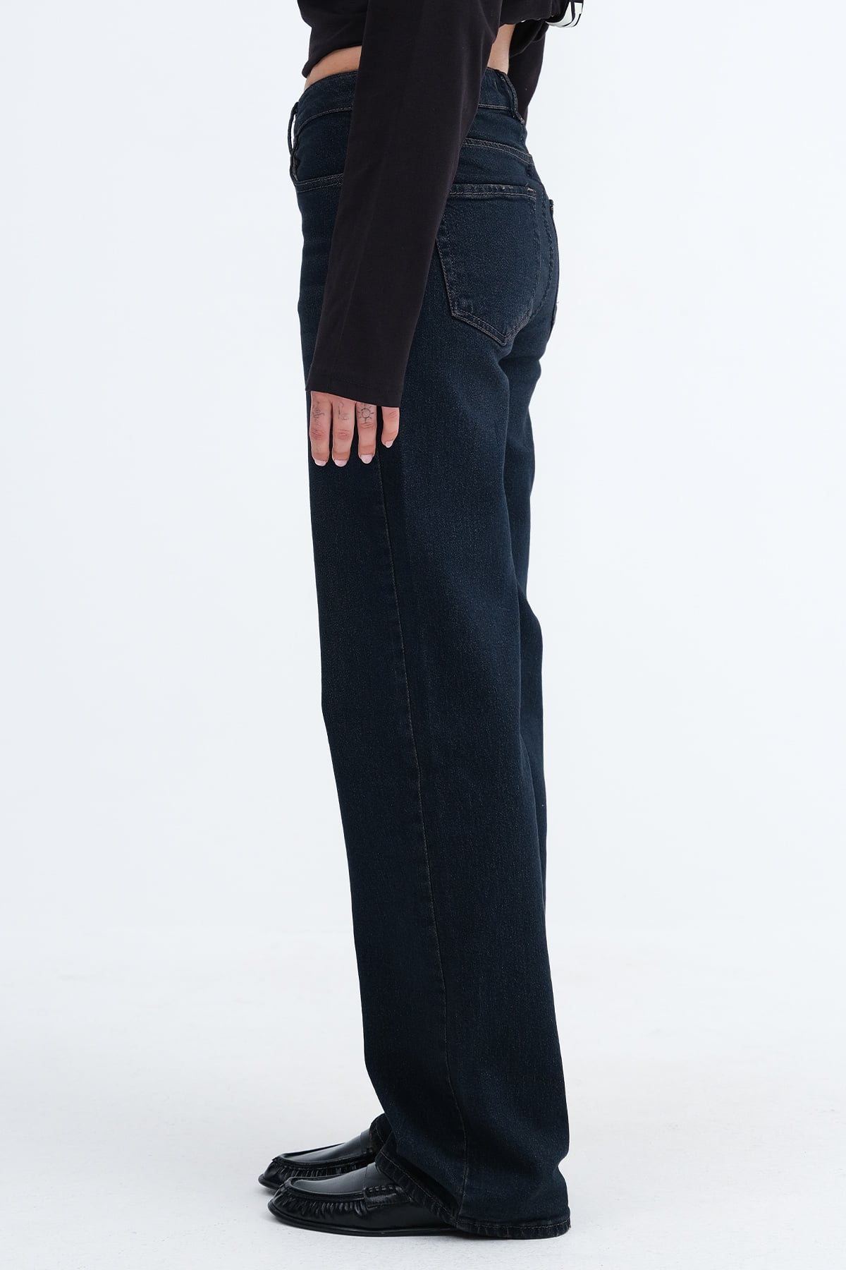 B.Tint_Wide-Leg-Jean-Pants-addax